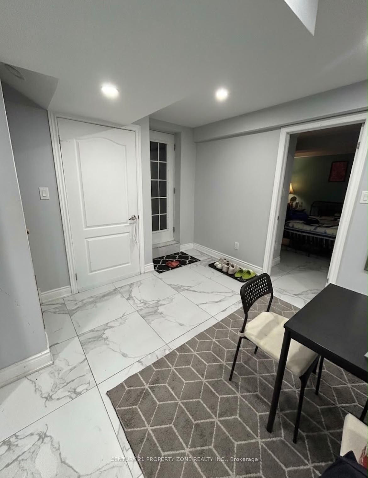 65 Sugarberry Drive Property Photo 6