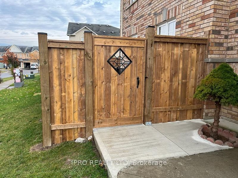 65 Sugarberry Drive Property Photo 12