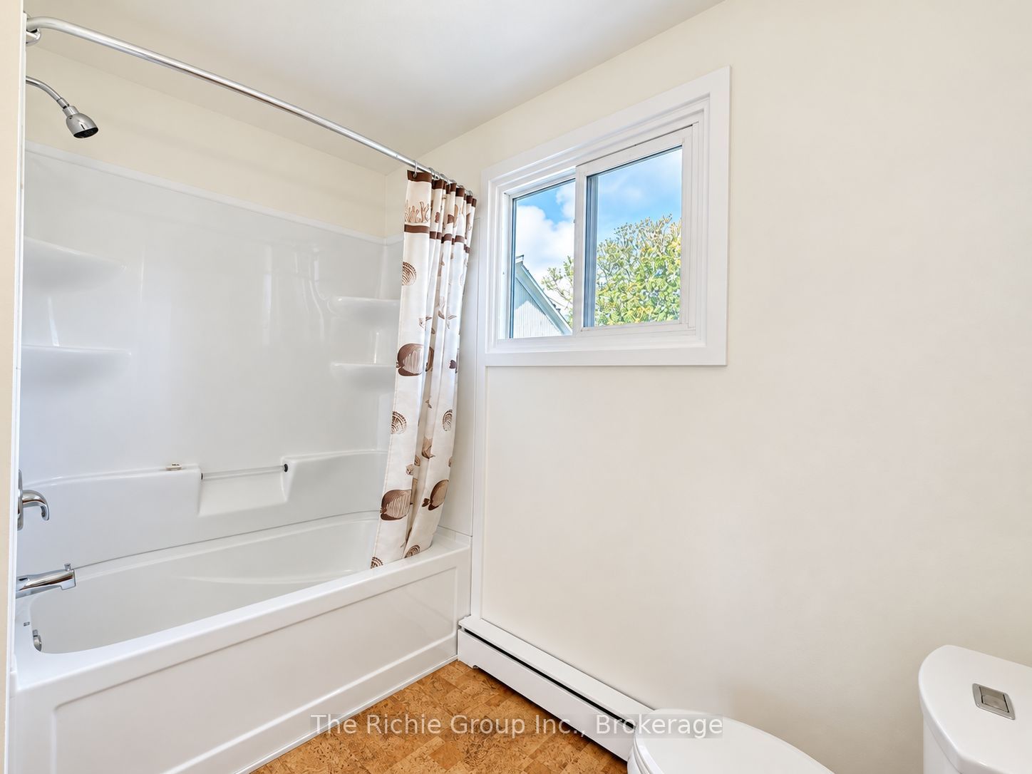 19799 Airport Road Property Photo 14
