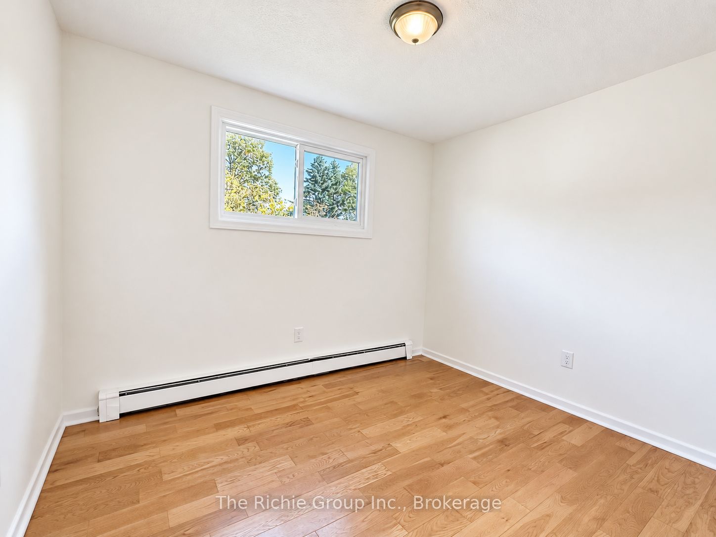 19799 Airport Road Property Photo 15