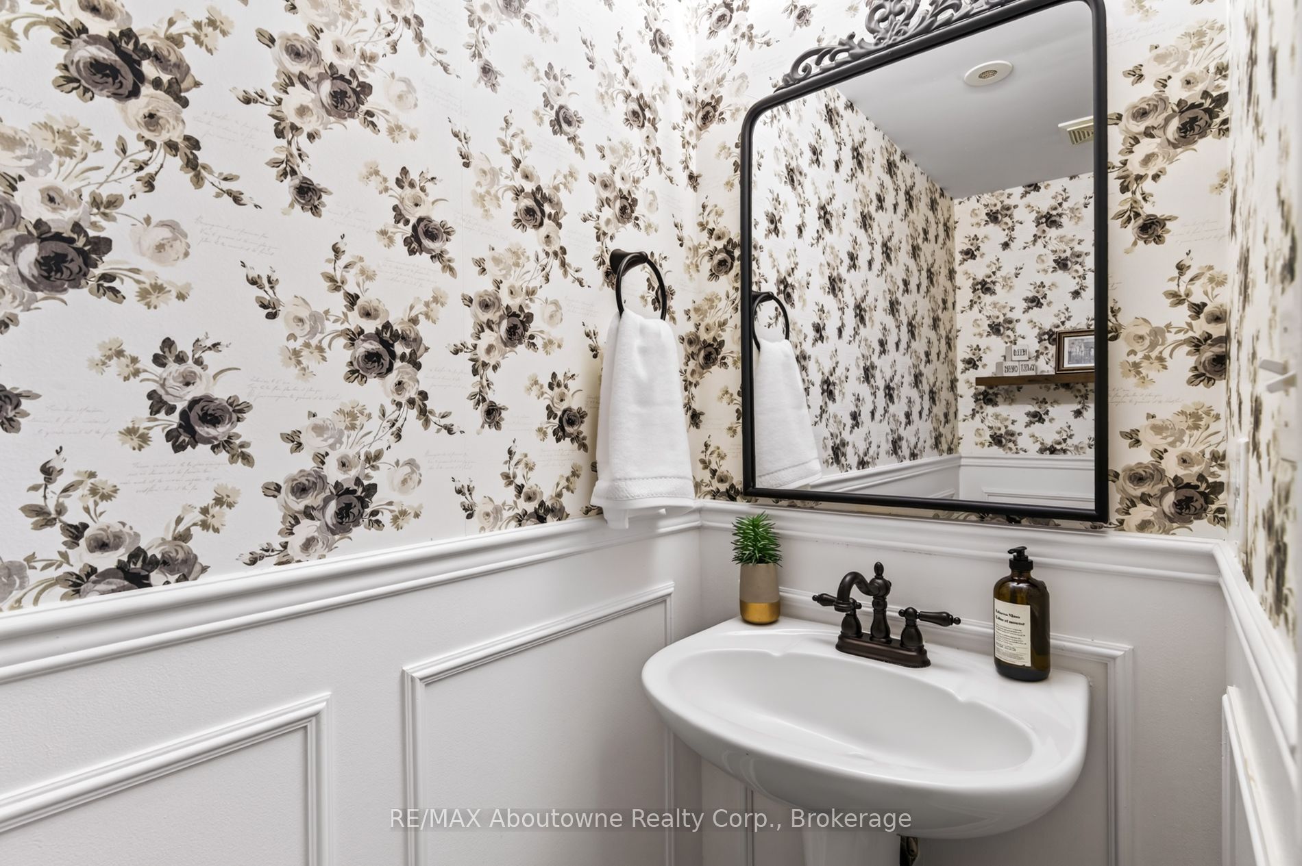601 Shoreline Drive 156 Property Photo 13
