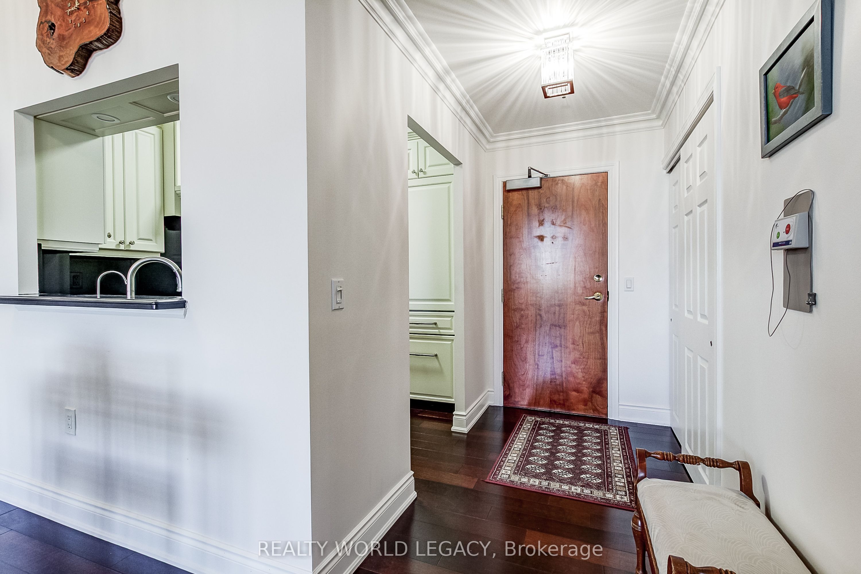 100 Burloak Drive 1514 Property Photo 4