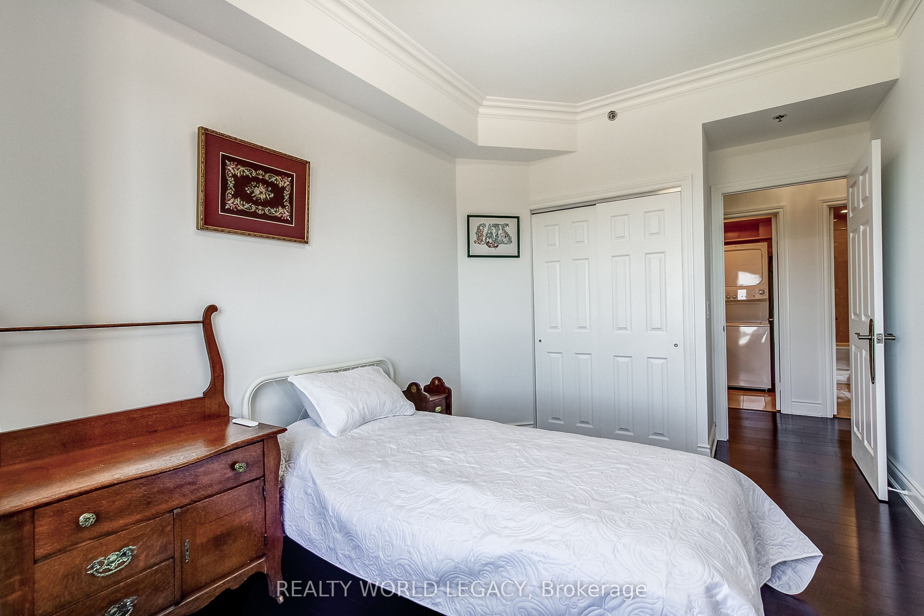 100 Burloak Drive 1514 Property Photo 28