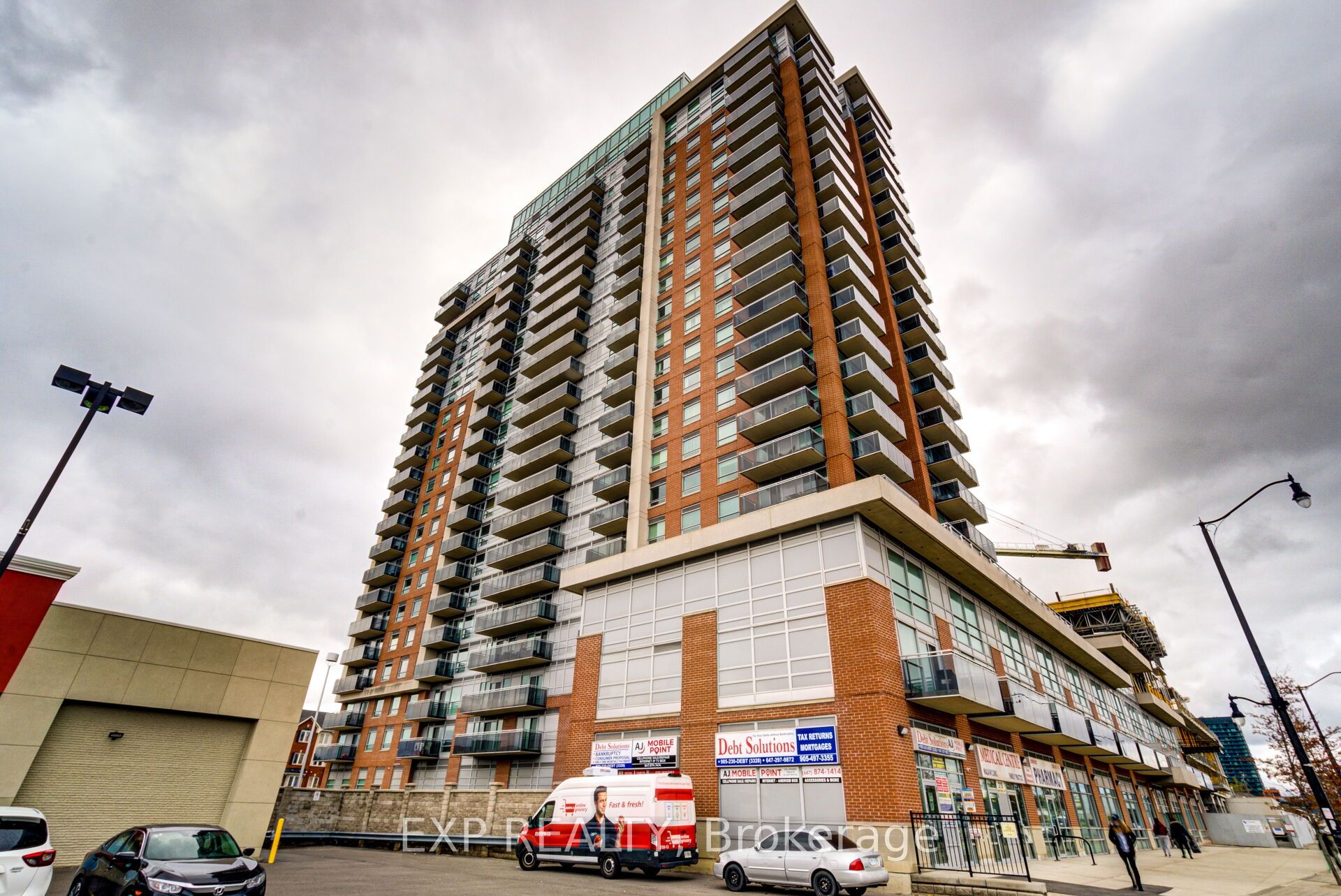 215 Queen Street E 1111 Property Photo 1