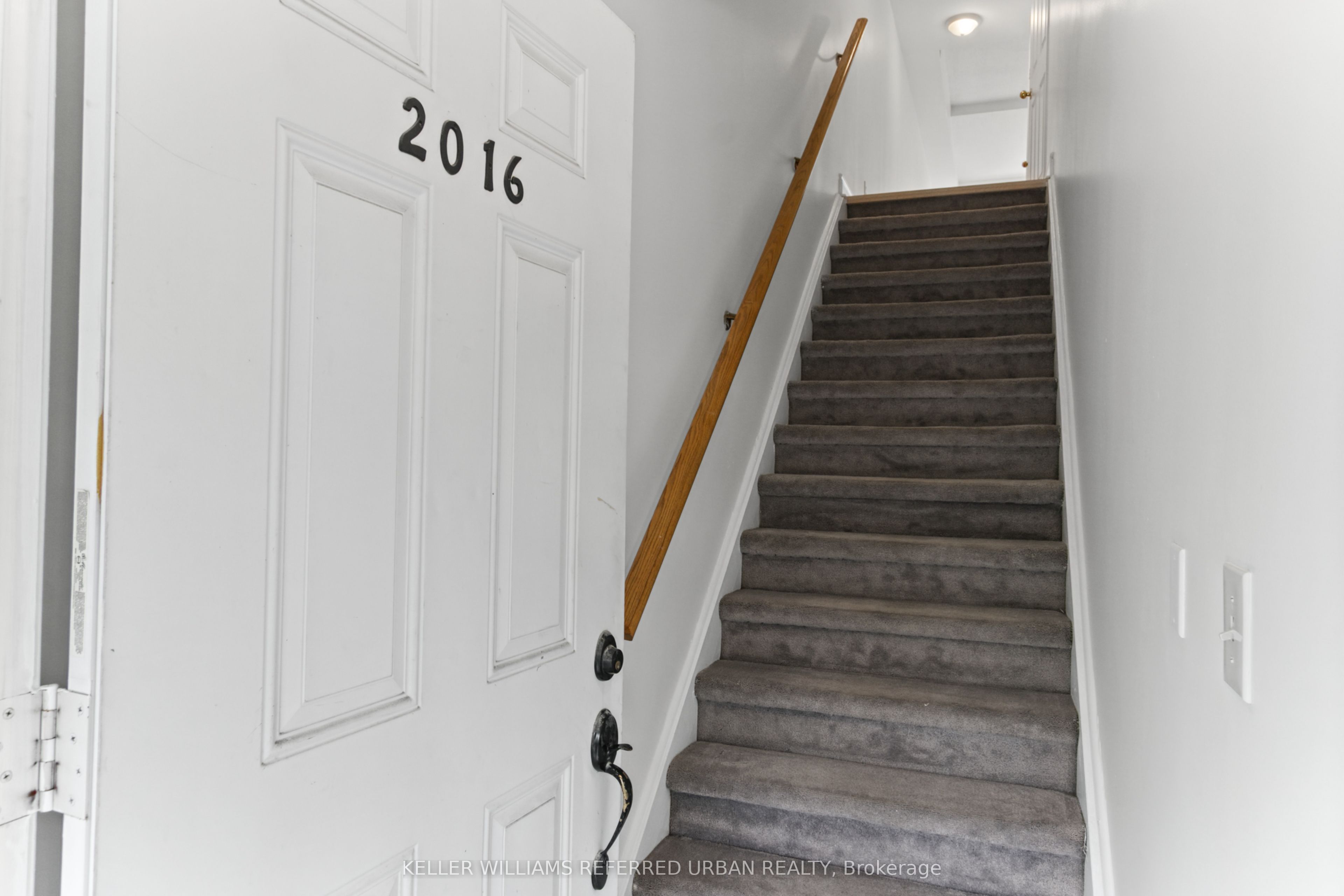 3035 Finch Avenue W 2016 Property Photo 2