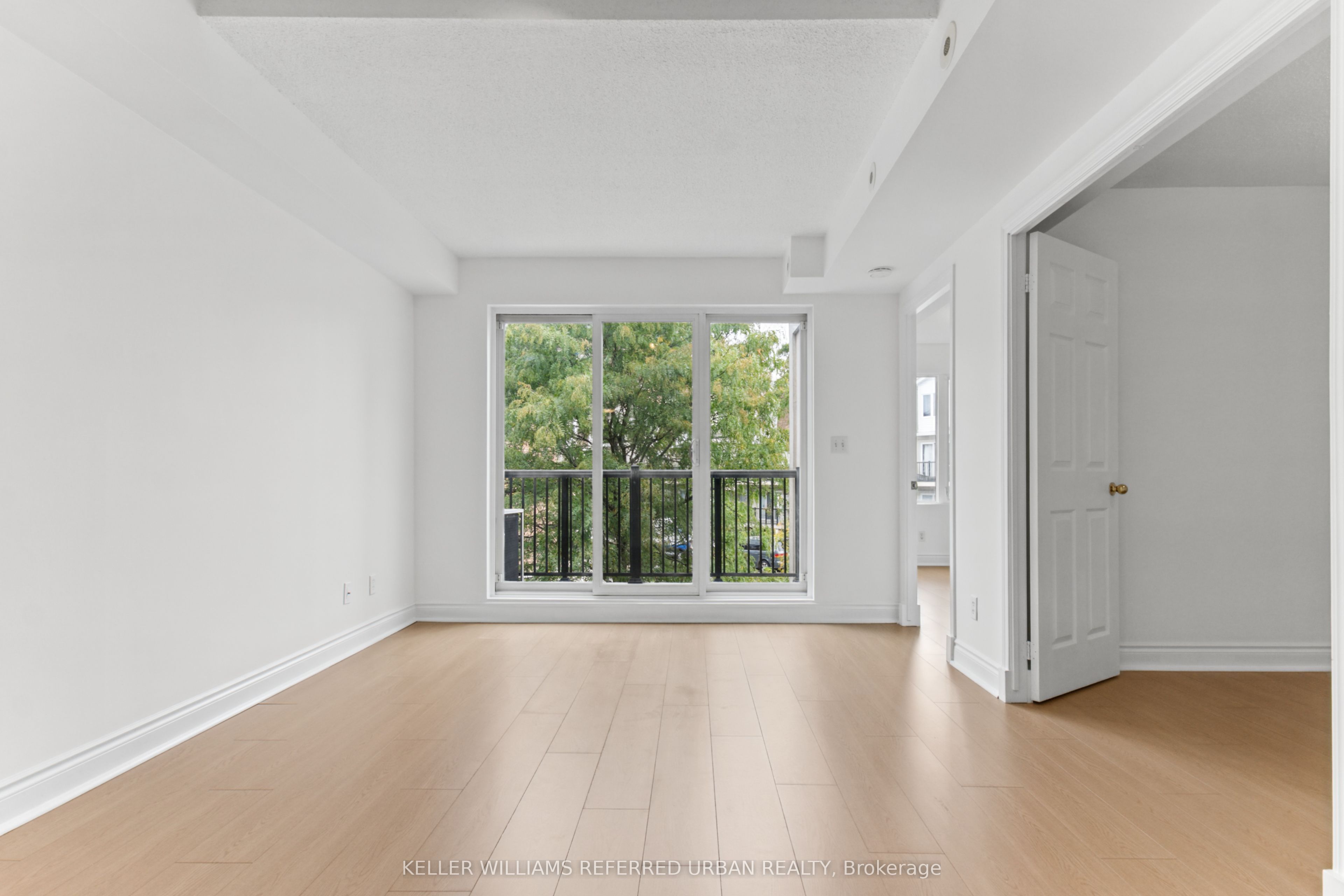3035 Finch Avenue W 2016 Property Photo 7