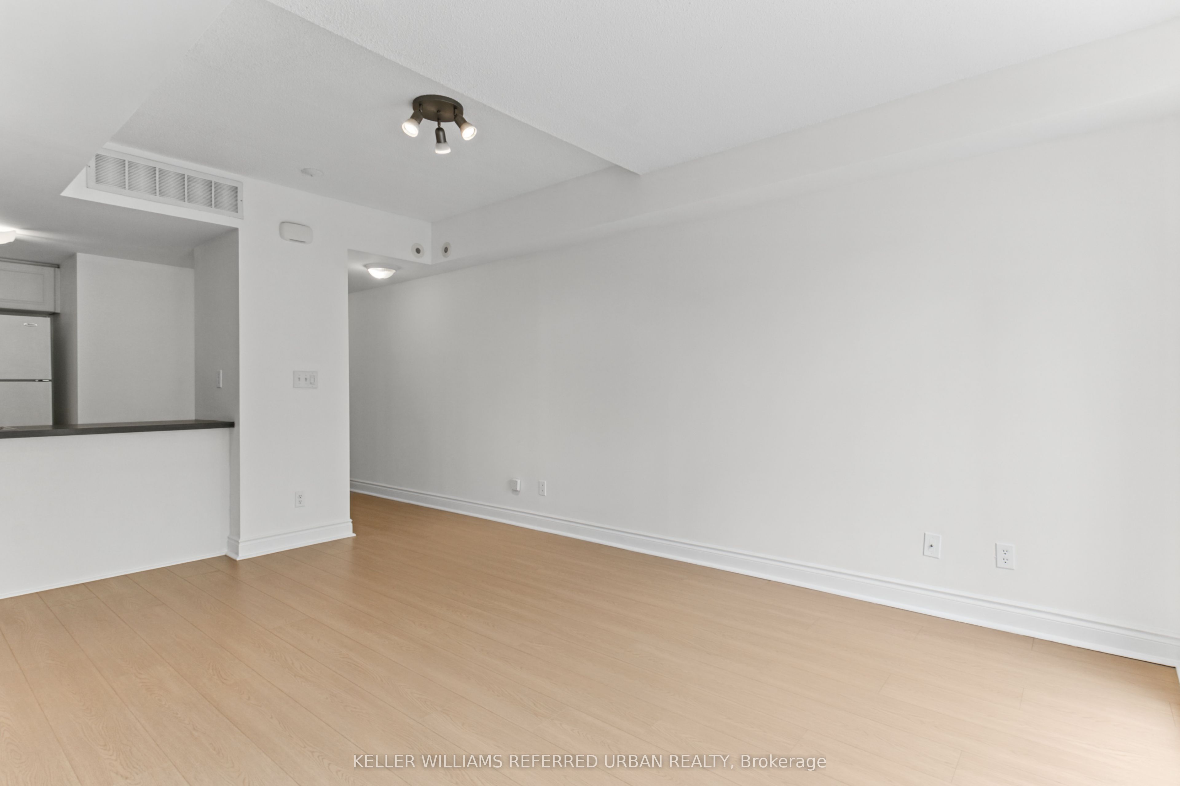 3035 Finch Avenue W 2016 Property Photo 9