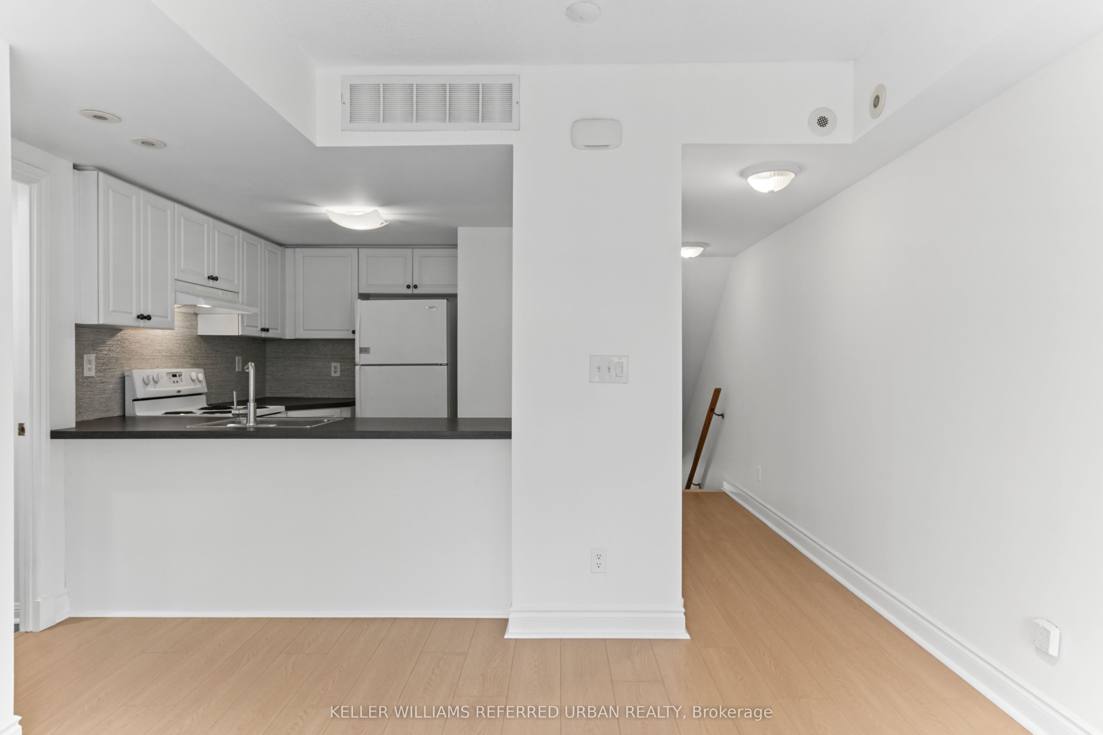 3035 Finch Avenue W 2016 Property Photo 12