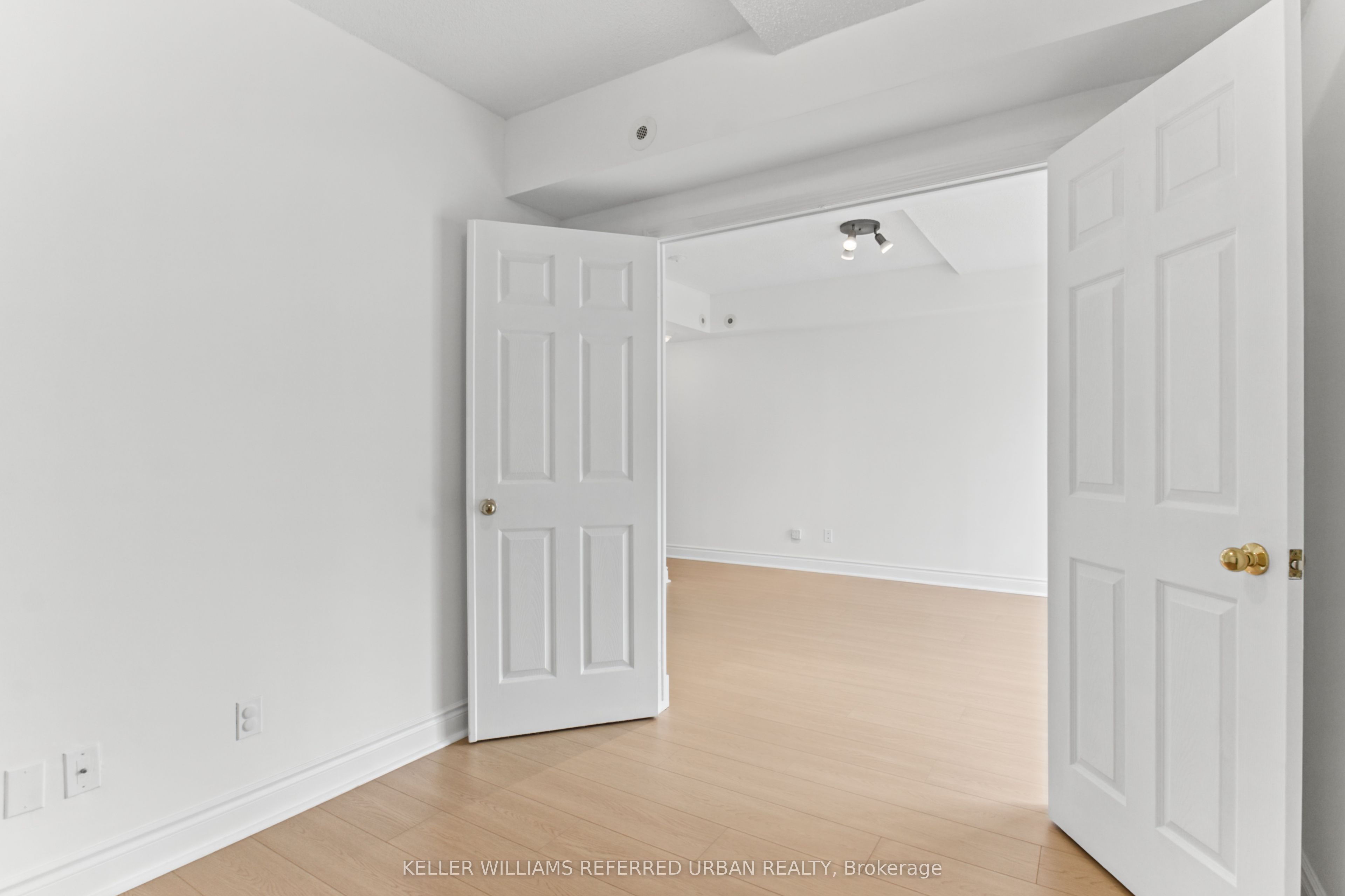 3035 Finch Avenue W 2016 Property Photo 16