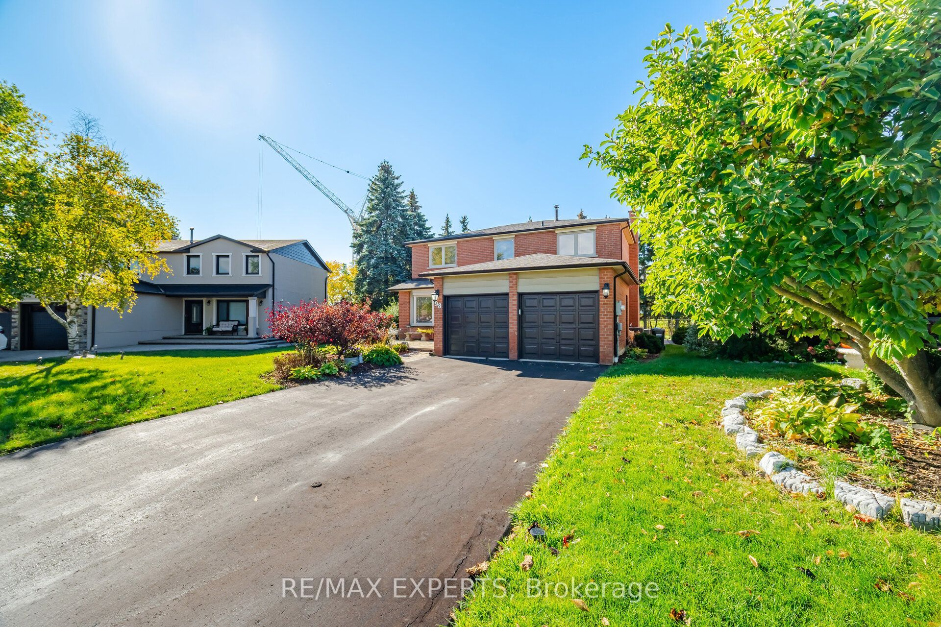 98 De Rose Avenue Property Photo 2