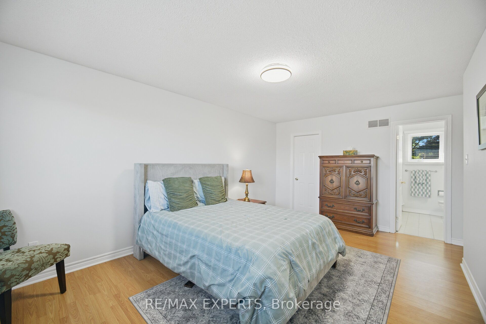 98 De Rose Avenue Property Photo 30