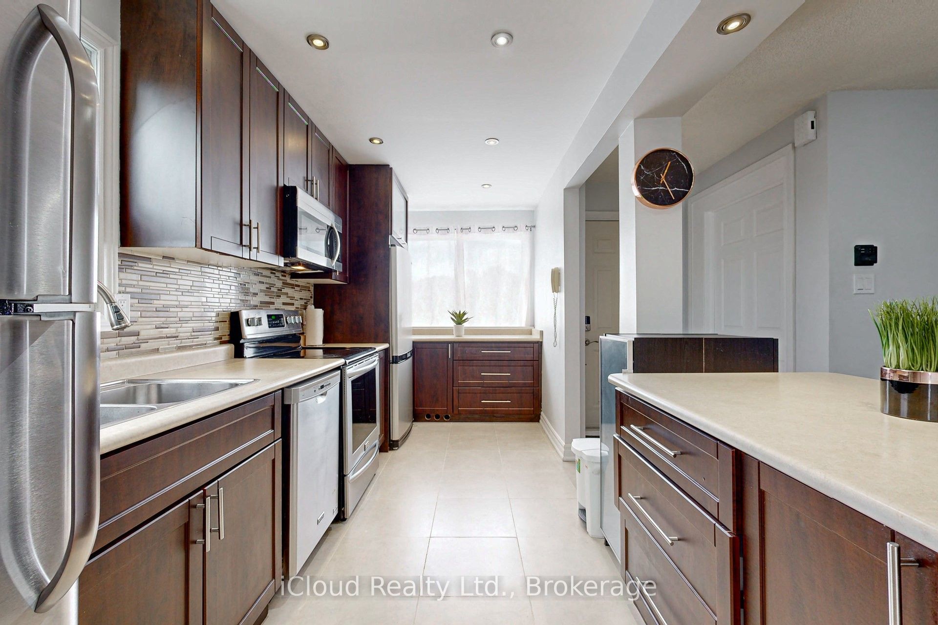 50 Denlow Drive Property Photo 9