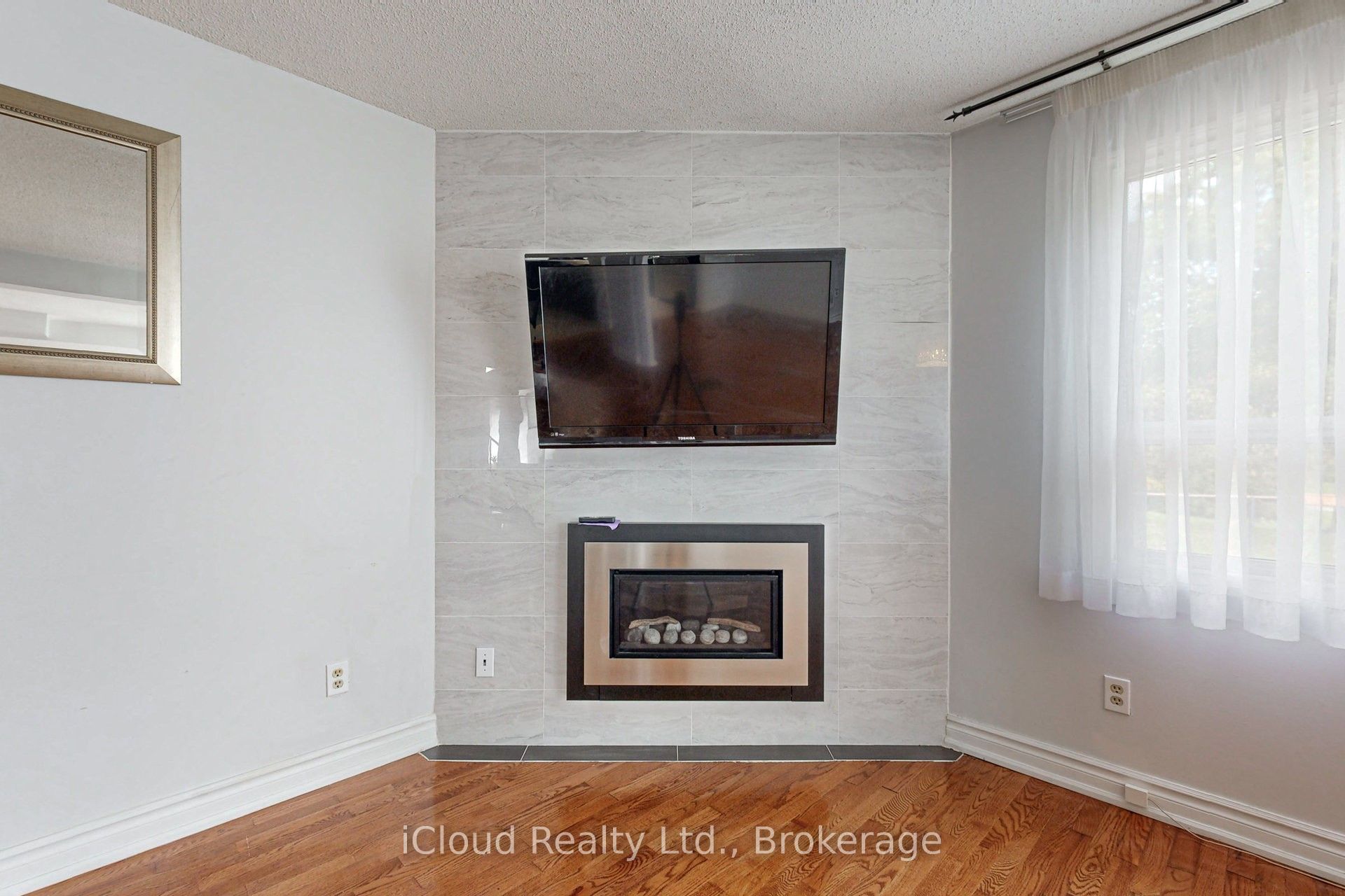 50 Denlow Drive Property Photo 12