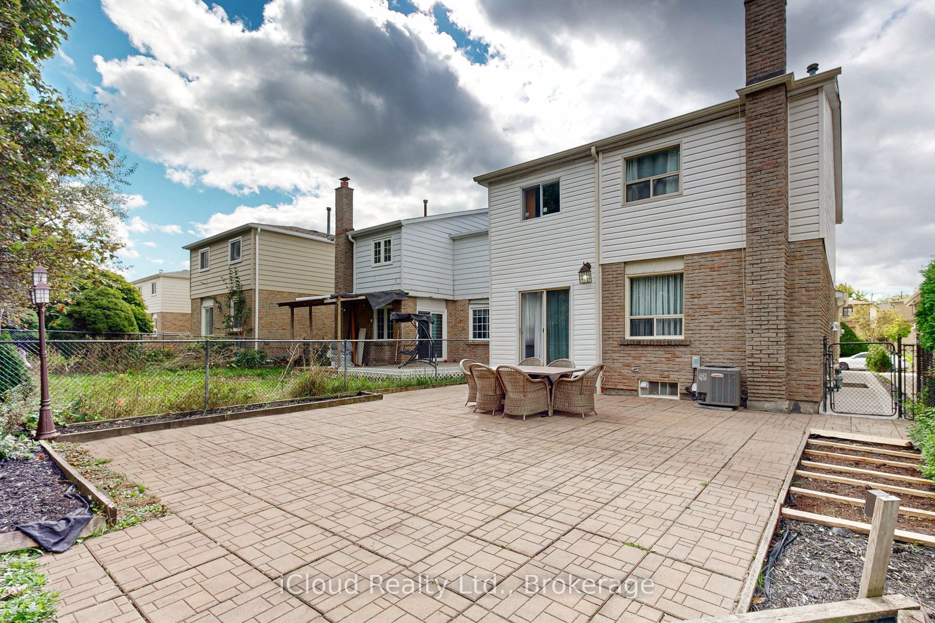 50 Denlow Drive Property Photo 28