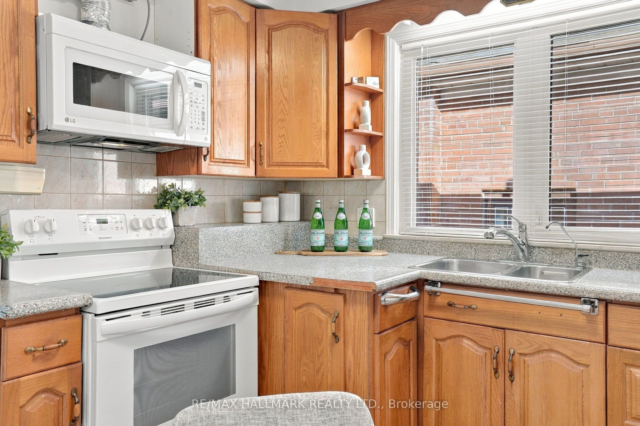 29 Willowbrook Road Property Photo 8