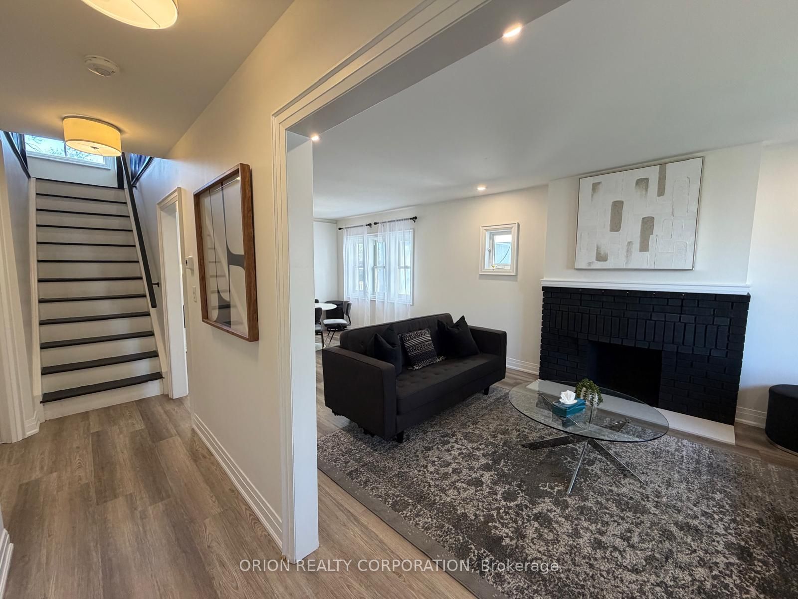 1016 Haig Boulevard Property Photo 4