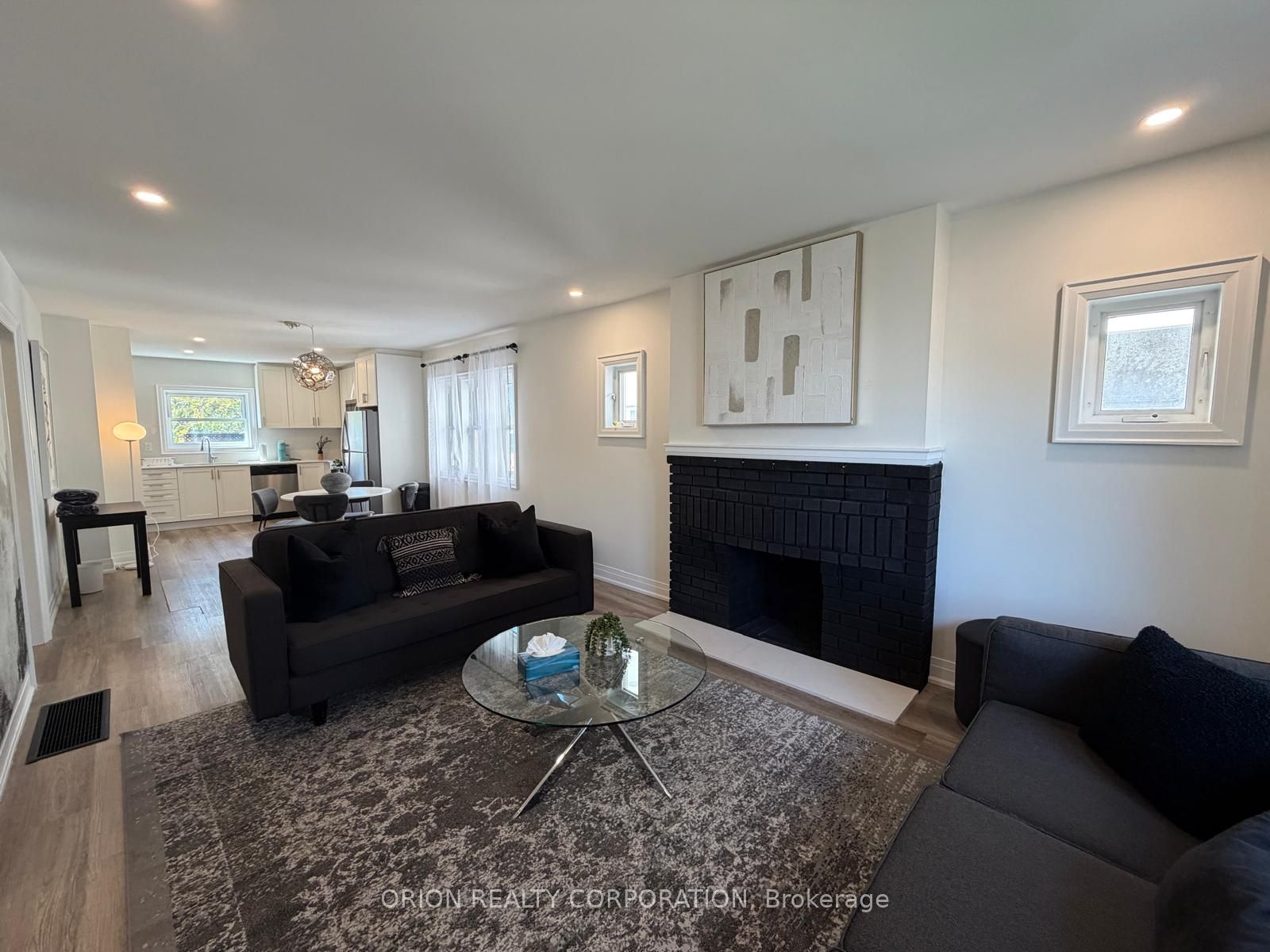 1016 Haig Boulevard Property Photo 5