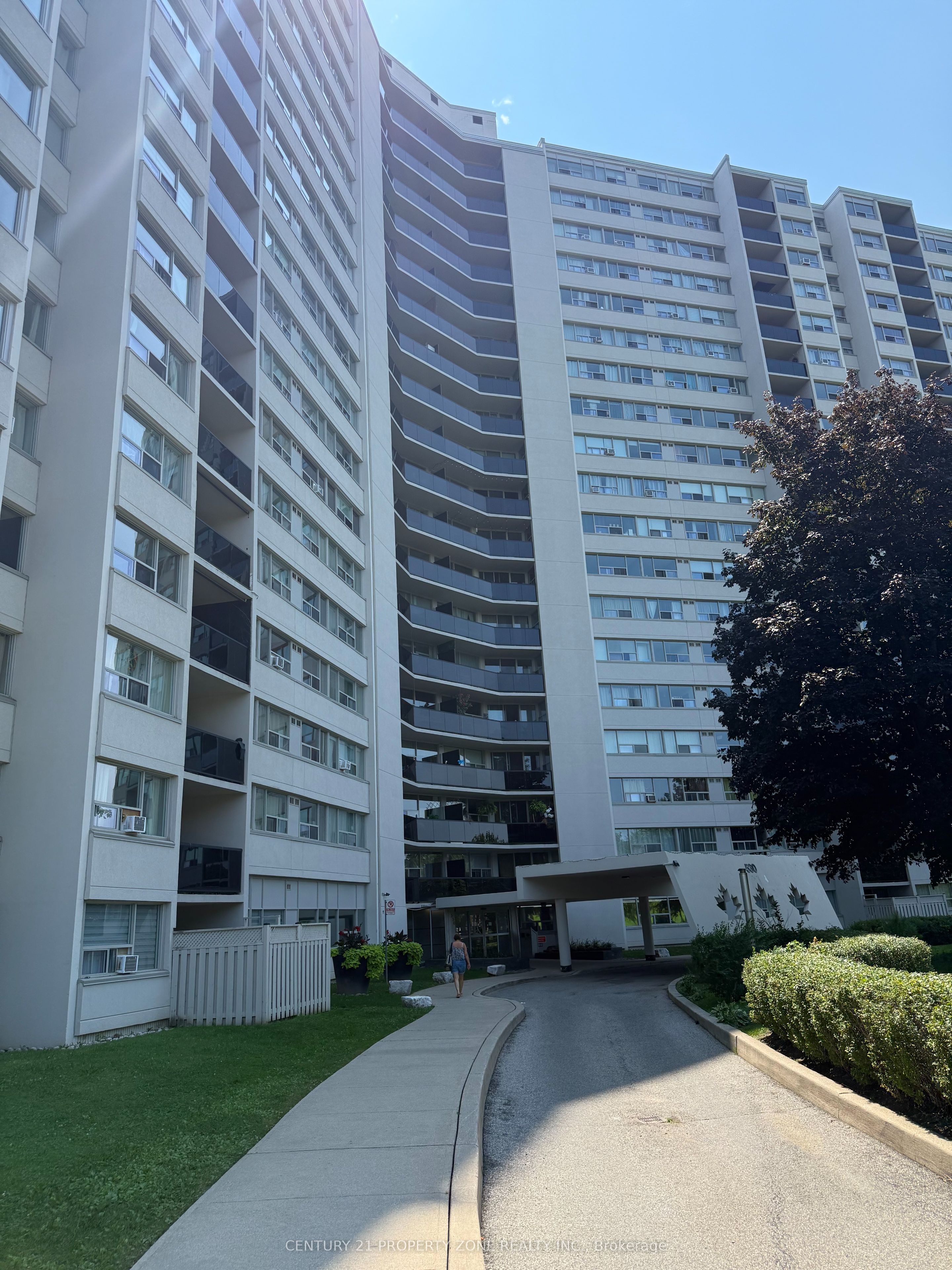 530 Lolita Gardens 702