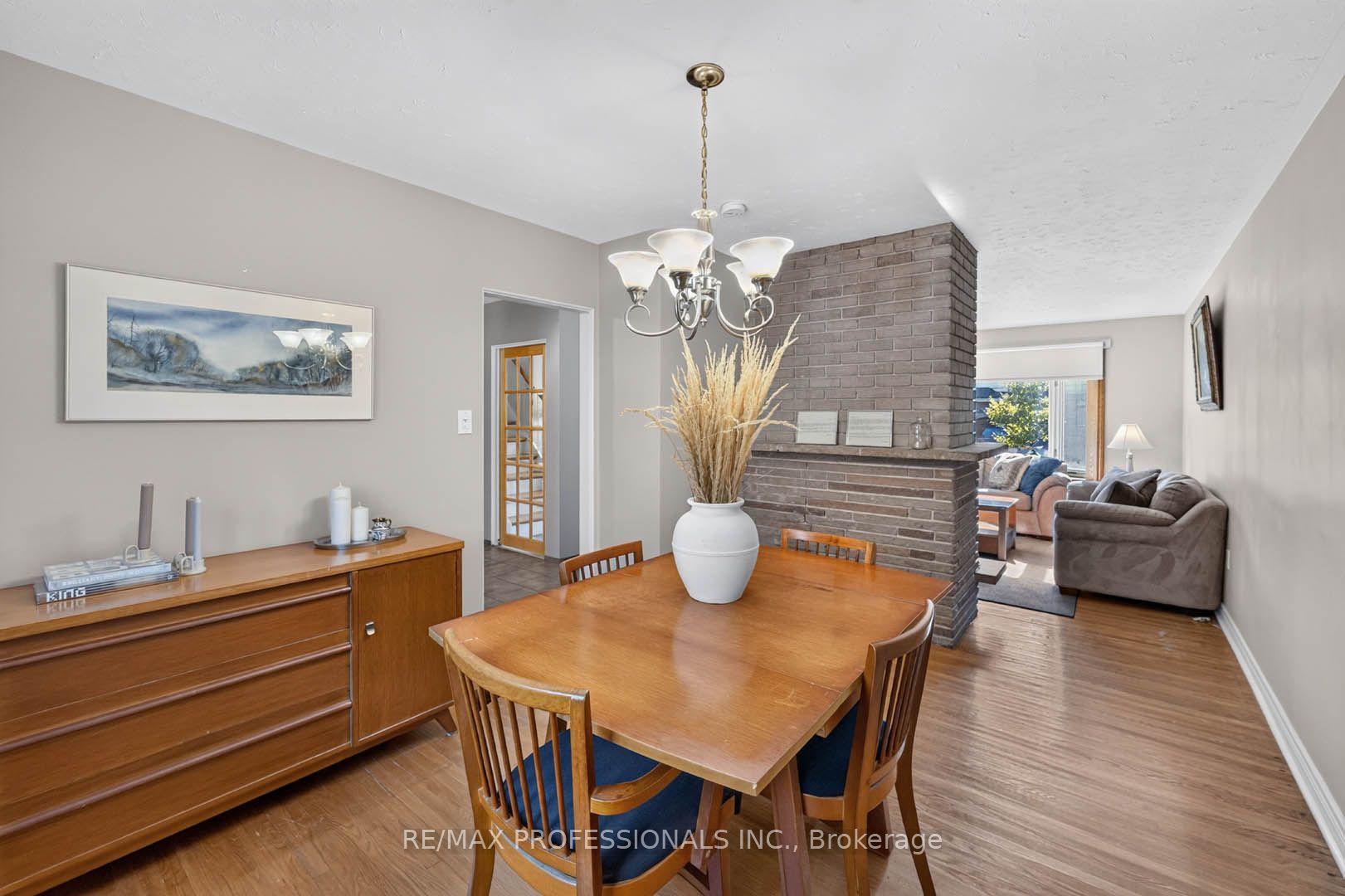2467 Edenhurst Drive Property Photo 10