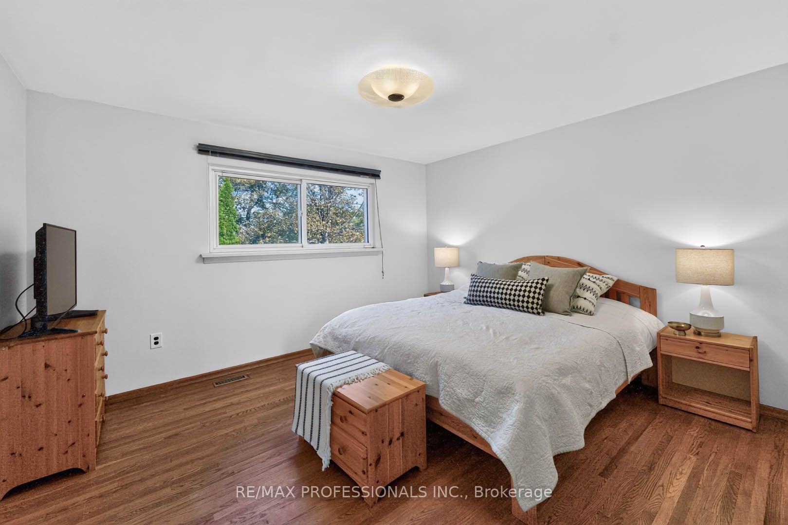 2467 Edenhurst Drive Property Photo 14
