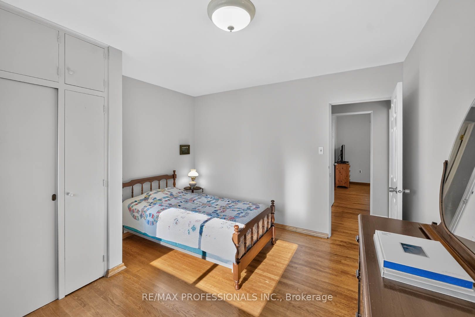 2467 Edenhurst Drive Property Photo 17