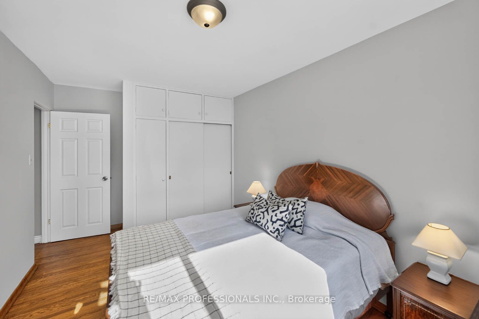 2467 Edenhurst Drive Property Photo 19