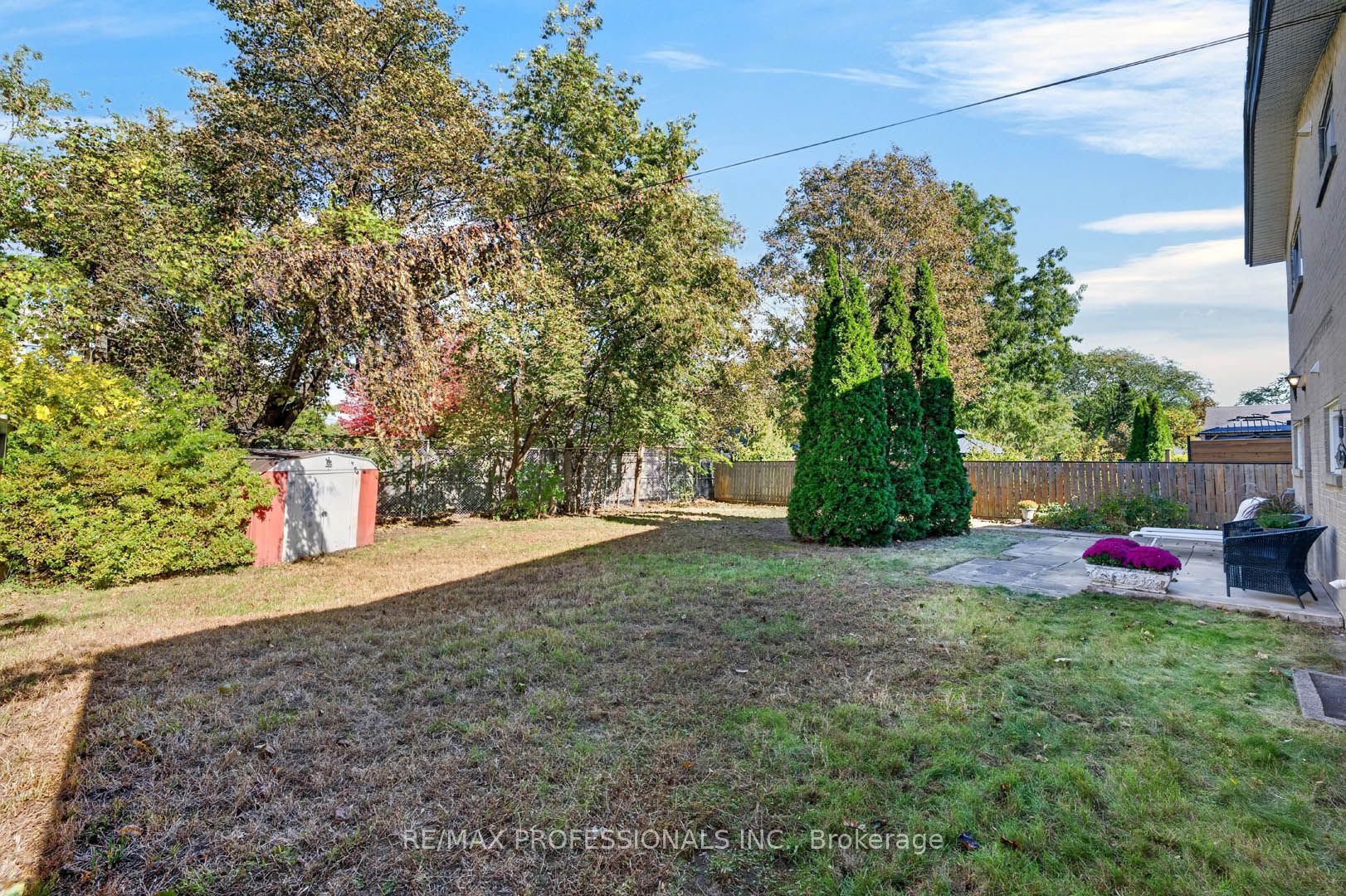 2467 Edenhurst Drive Property Photo 33