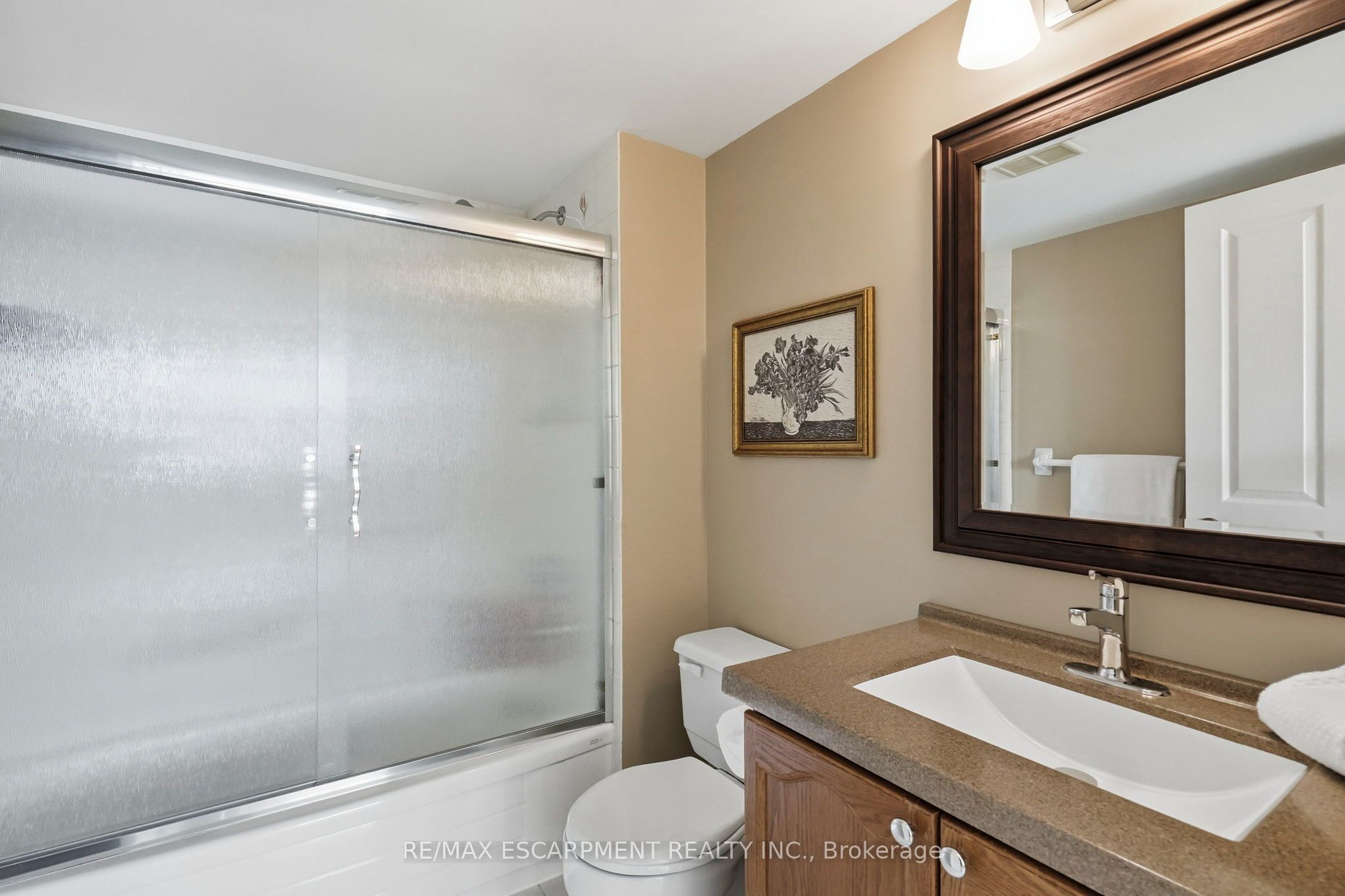 2199 Sixth Line 208 Property Photo 23