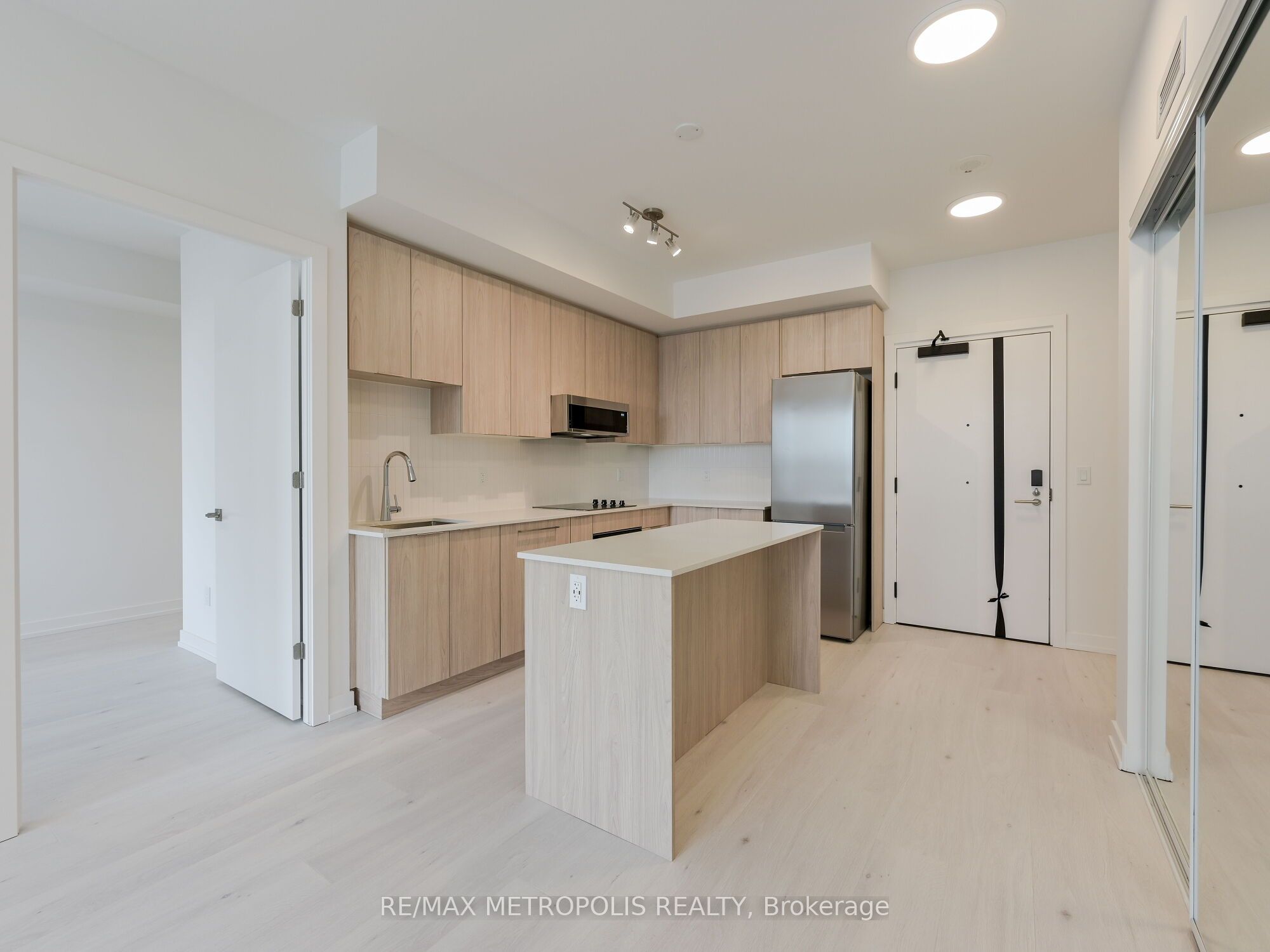 2501 Saw Whet Boulevard 246 Property Photo 14