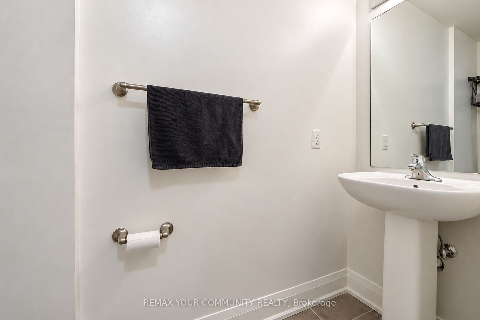 55 Yorkland Boulevard 907 Property Photo 17