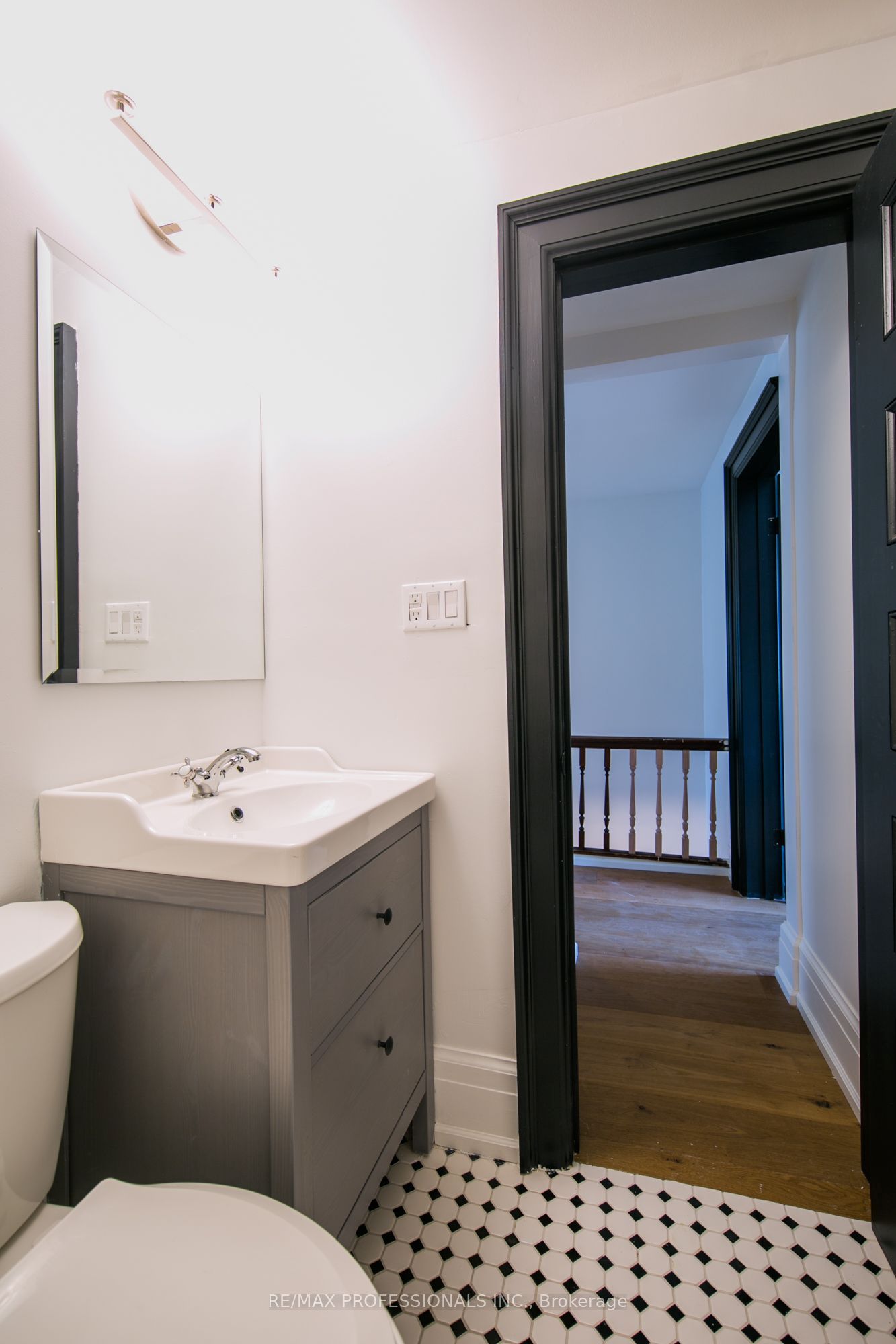 124 Close Avenue Property Photo 28