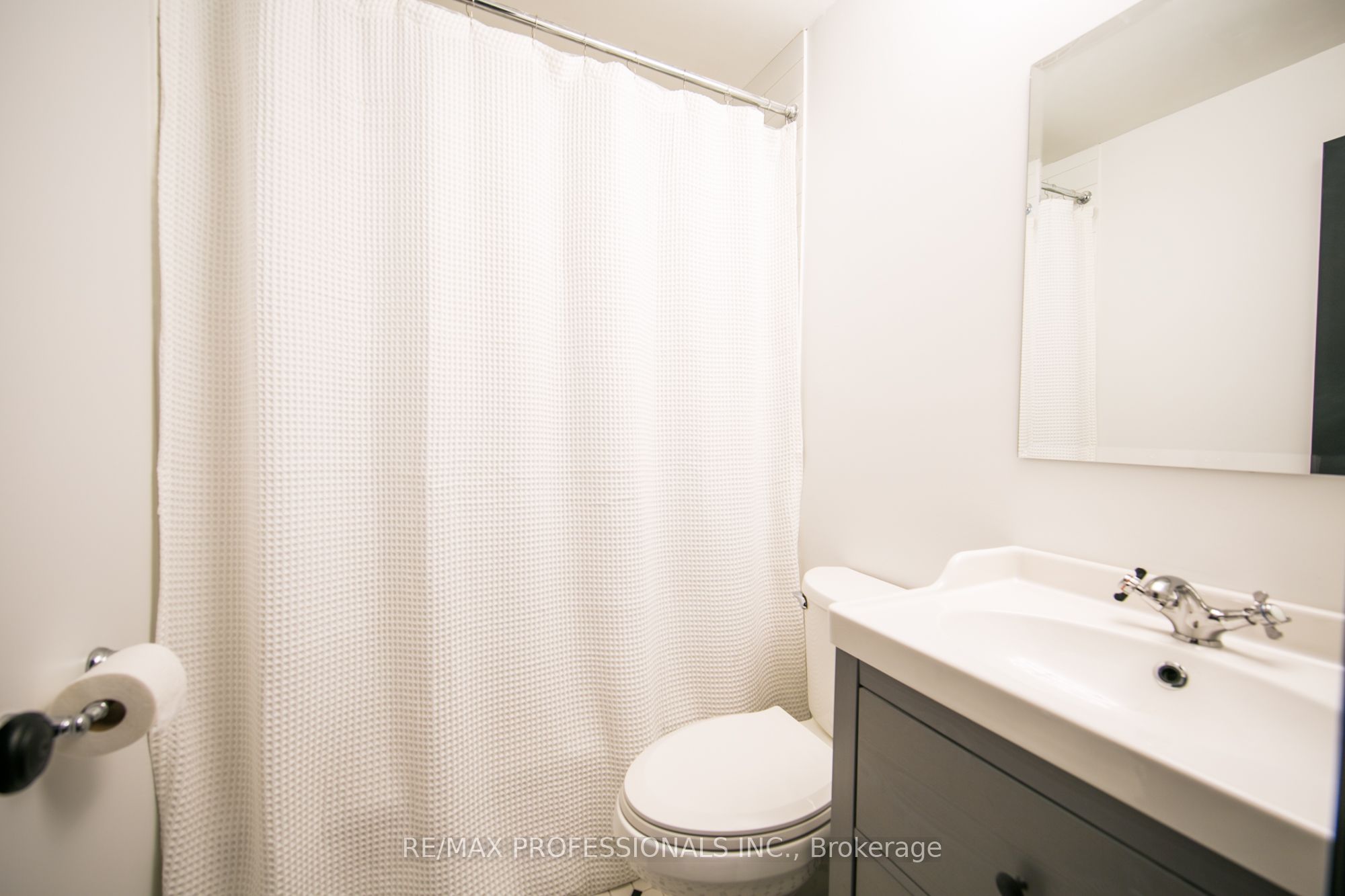 124 Close Avenue Property Photo 29