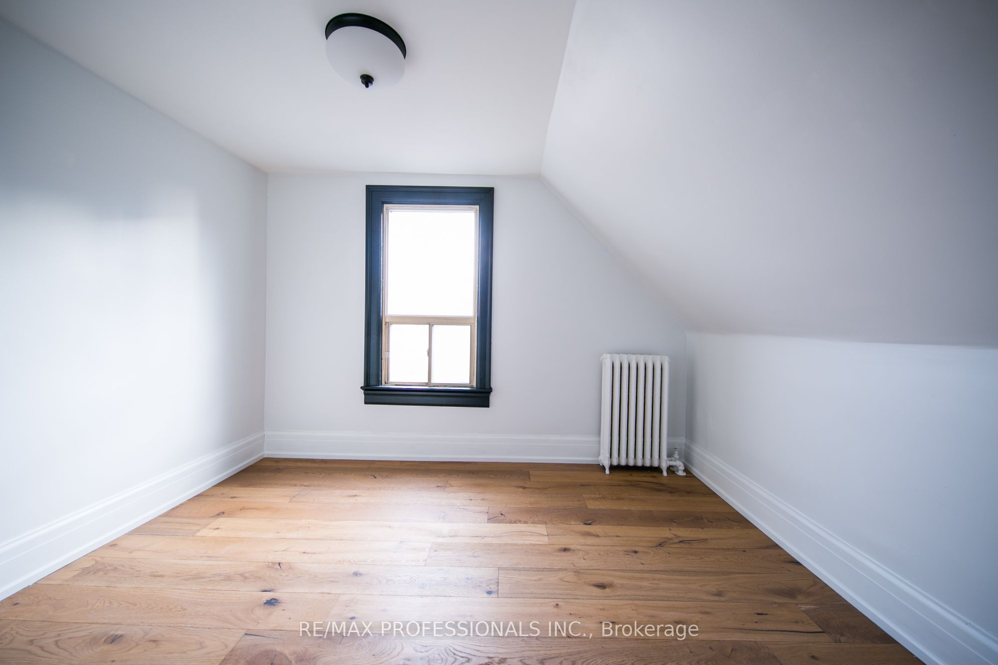 124 Close Avenue Property Photo 33