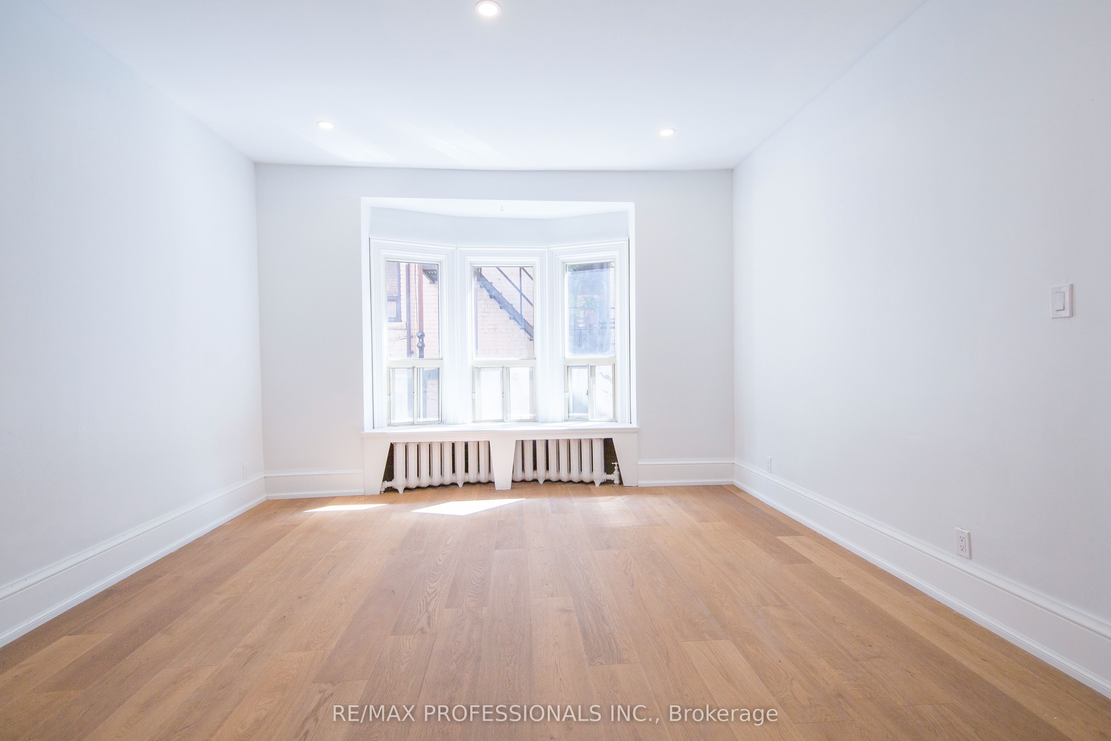 124 Close Avenue Property Photo 36