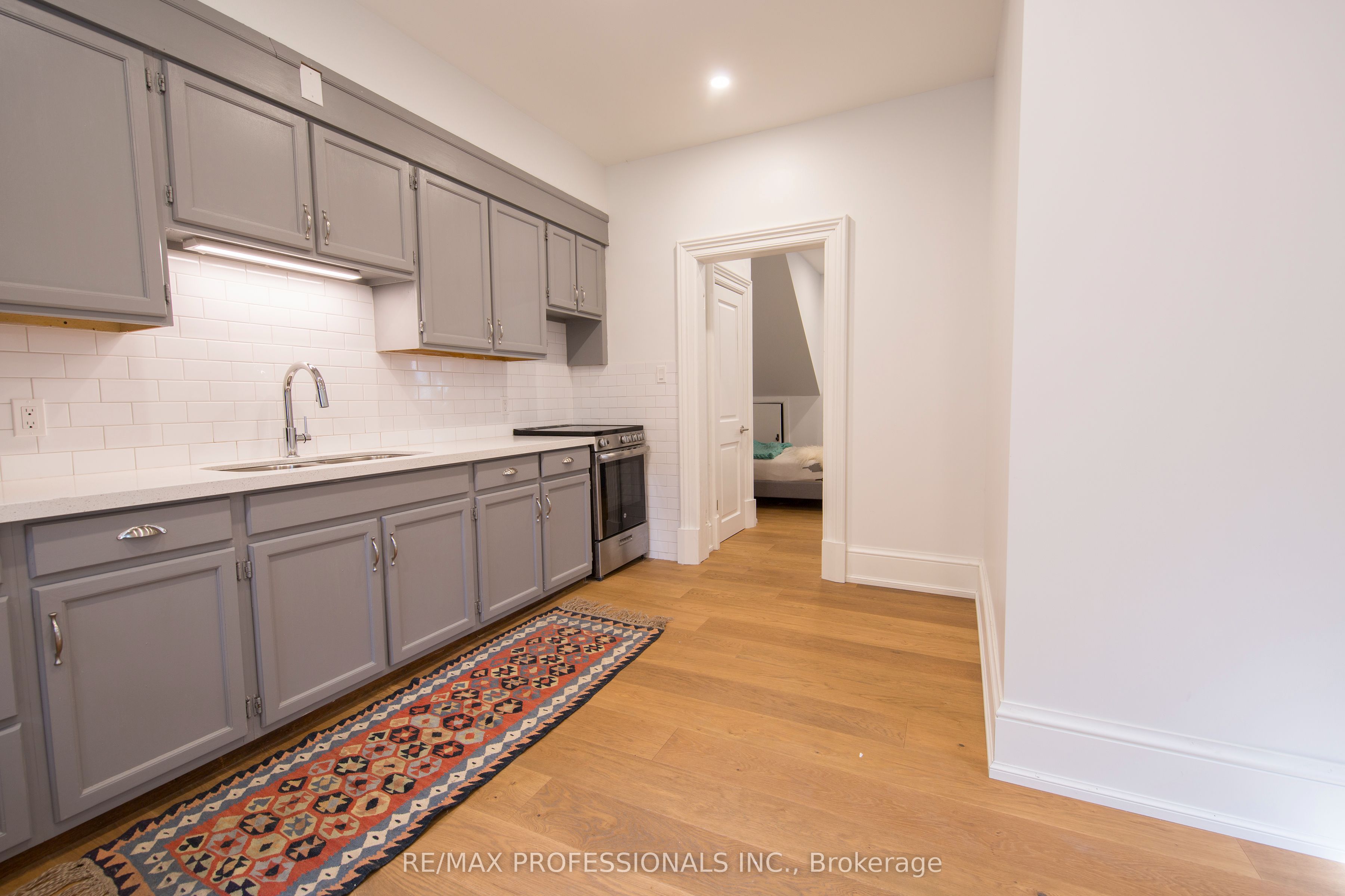 124 Close Avenue Property Photo 41