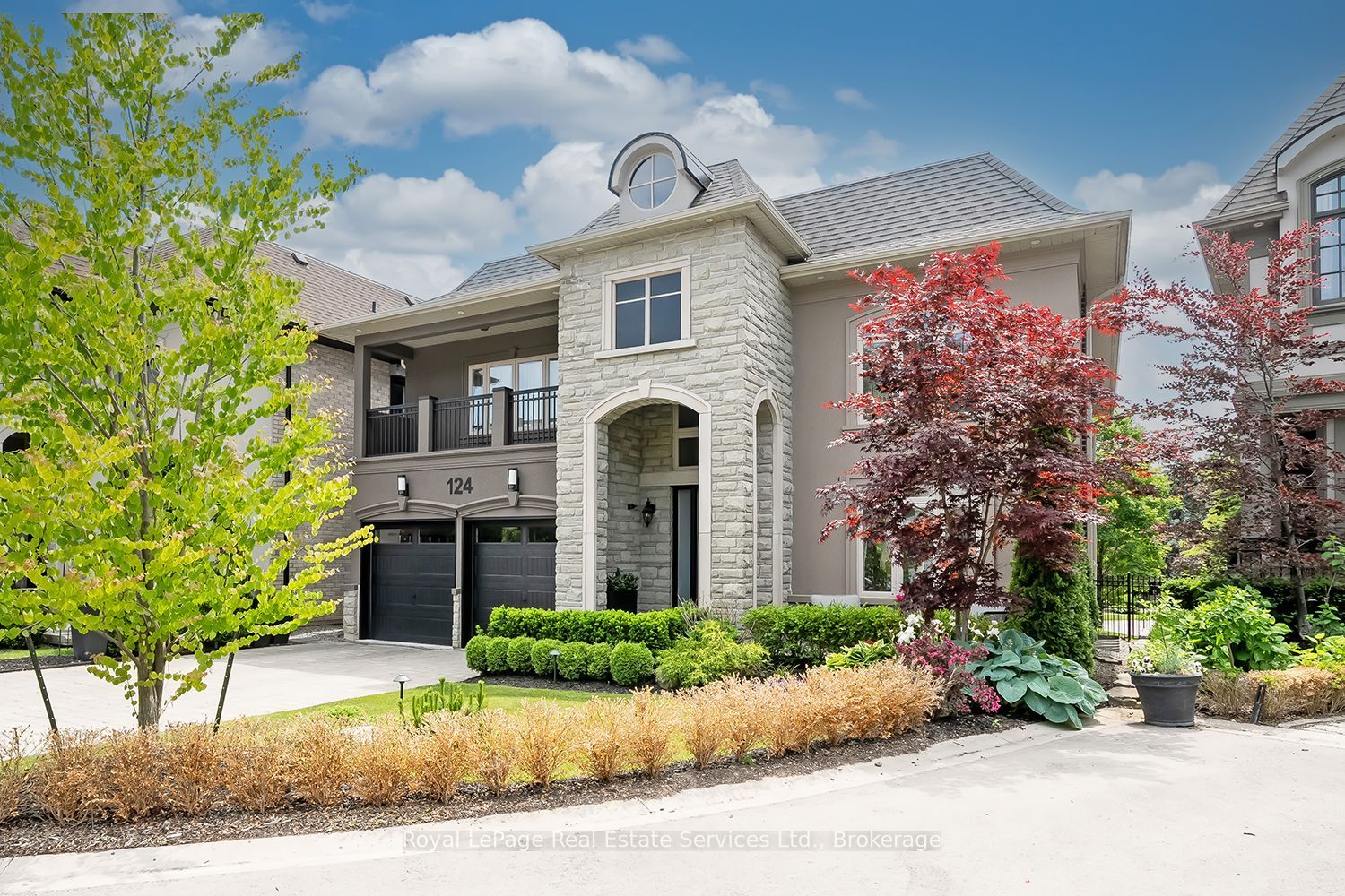 124 Paliser Court Property Photo 1