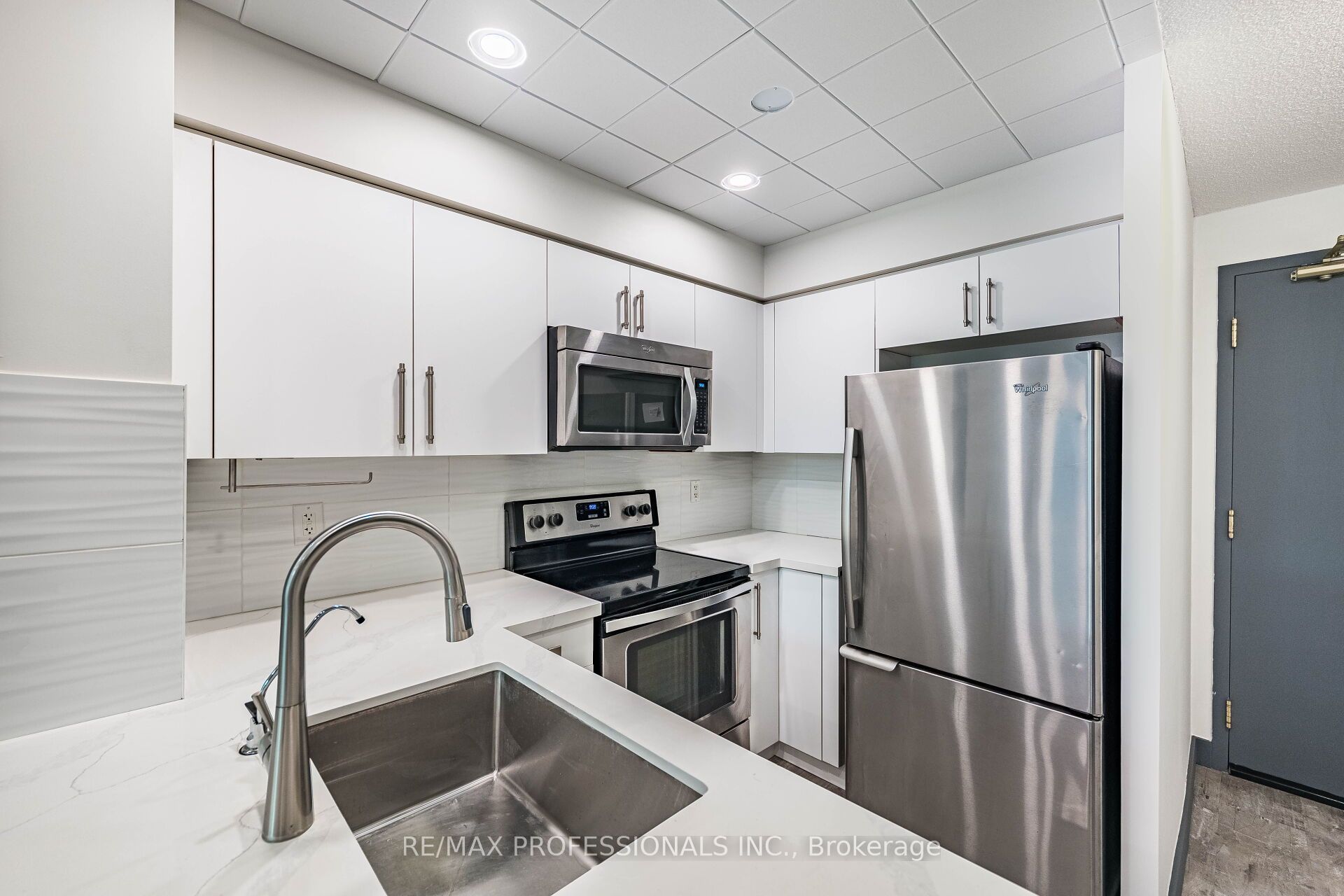 7 Michael Power Place 101 Property Photo 3