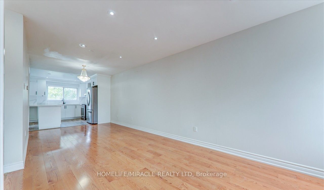 78 Castlehill Road Property Photo 4