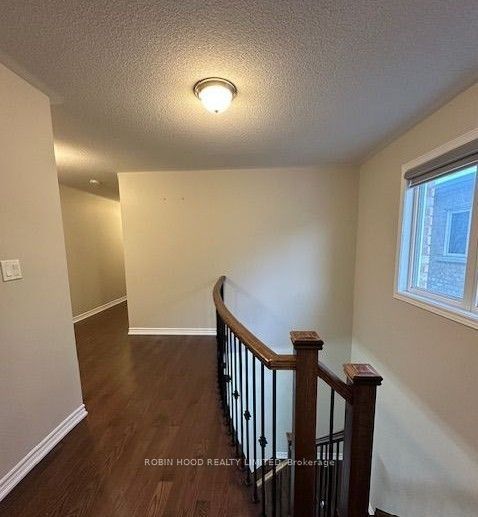 63 Royal Fern Crescent Property Photo 10