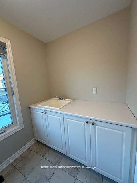 63 Royal Fern Crescent Property Photo 12