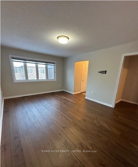 63 Royal Fern Crescent Property Photo 13