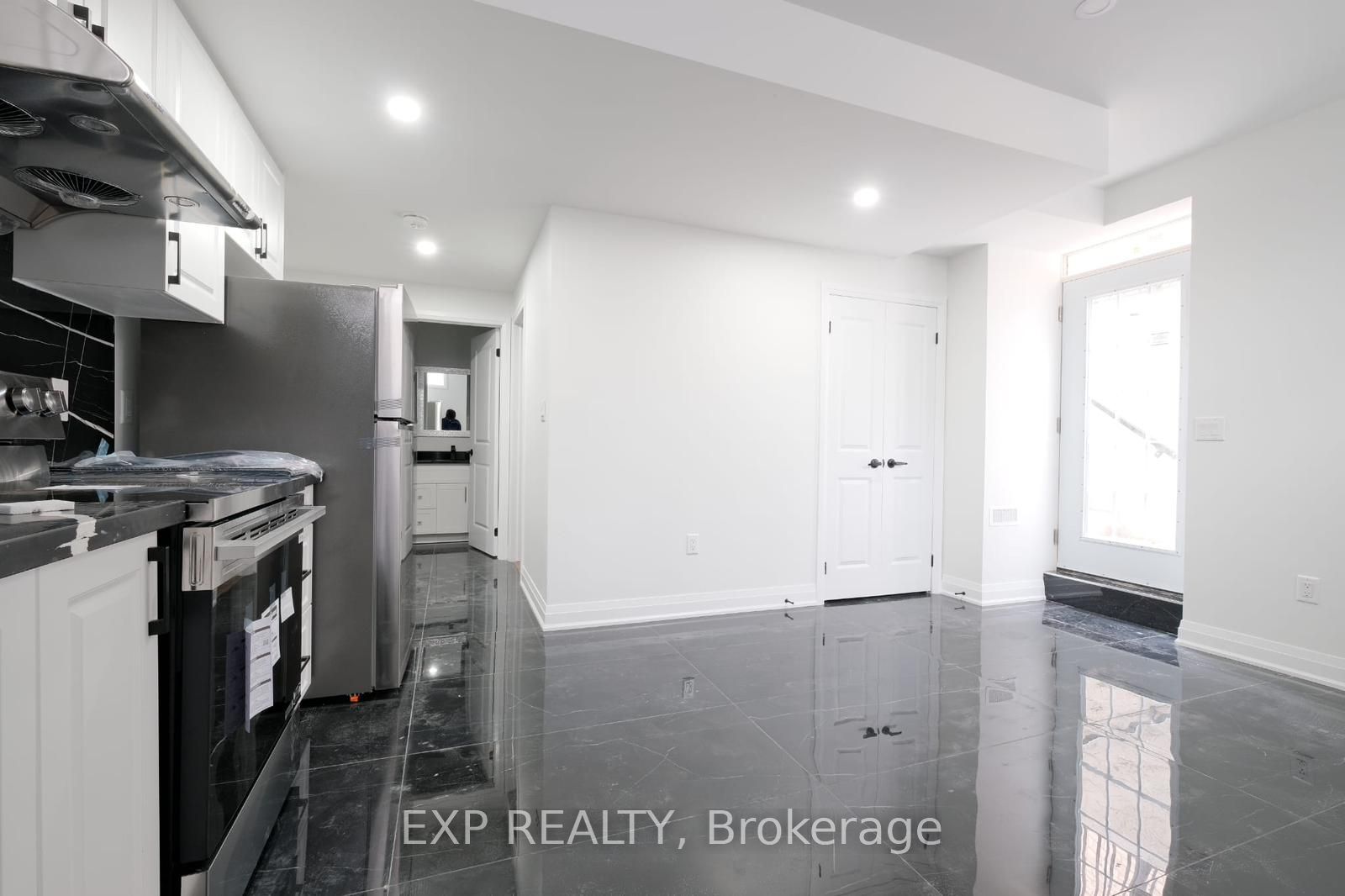28 Elverton Crescent Basement Property Photo 2