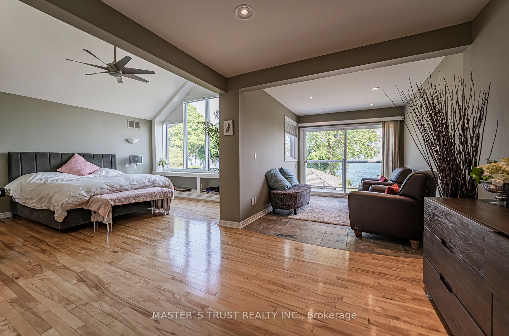 7 Third Line Property Photo 21