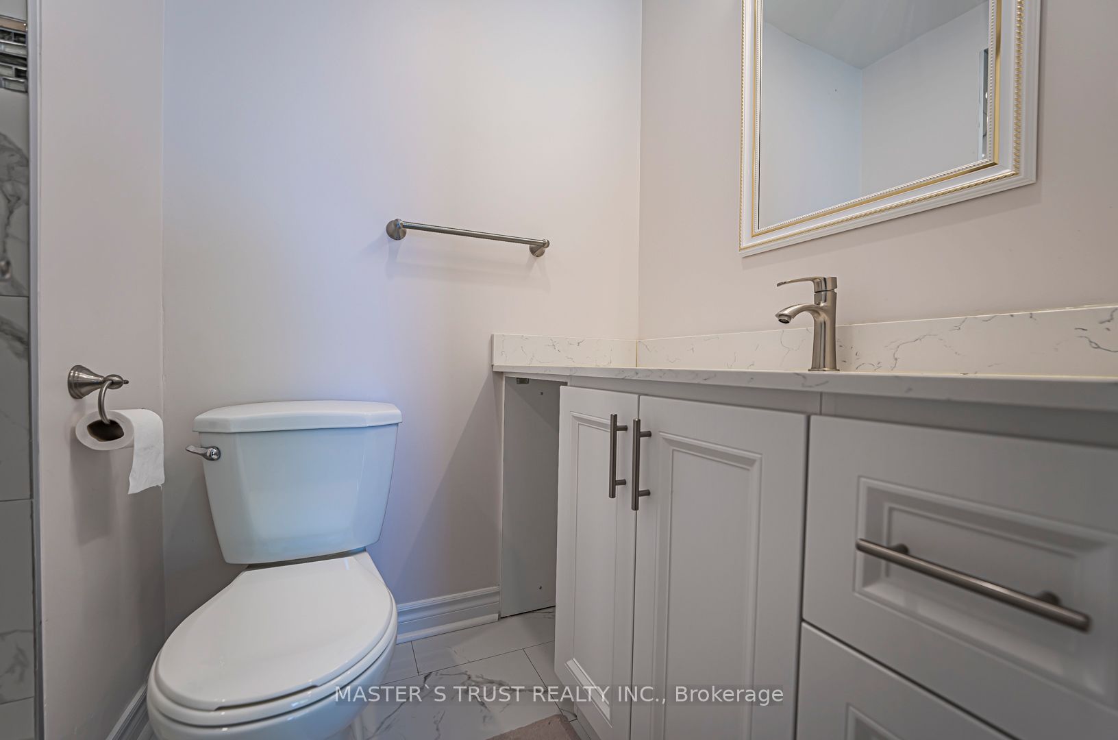 7 Third Line Property Photo 30