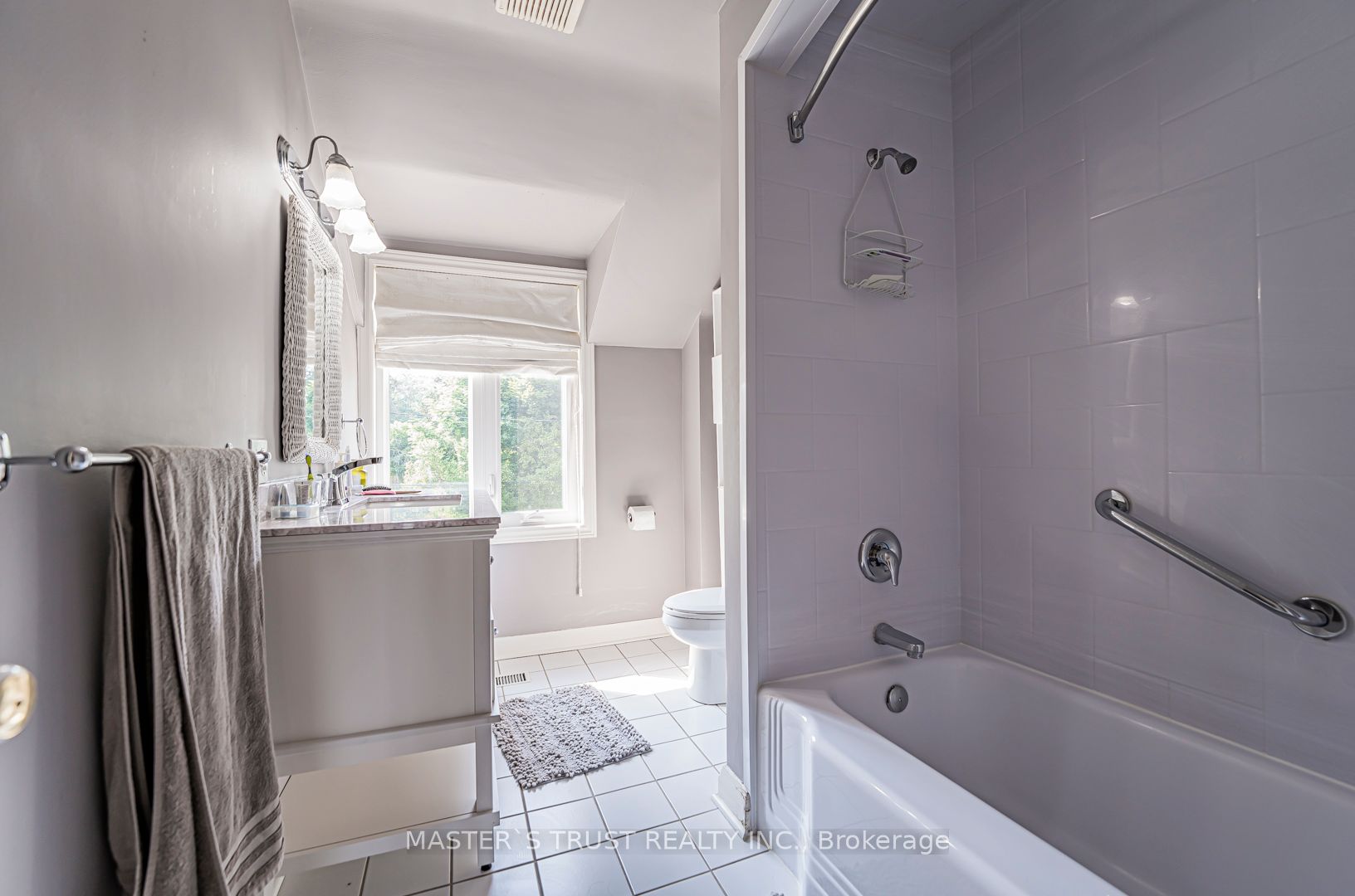 7 Third Line Property Photo 32