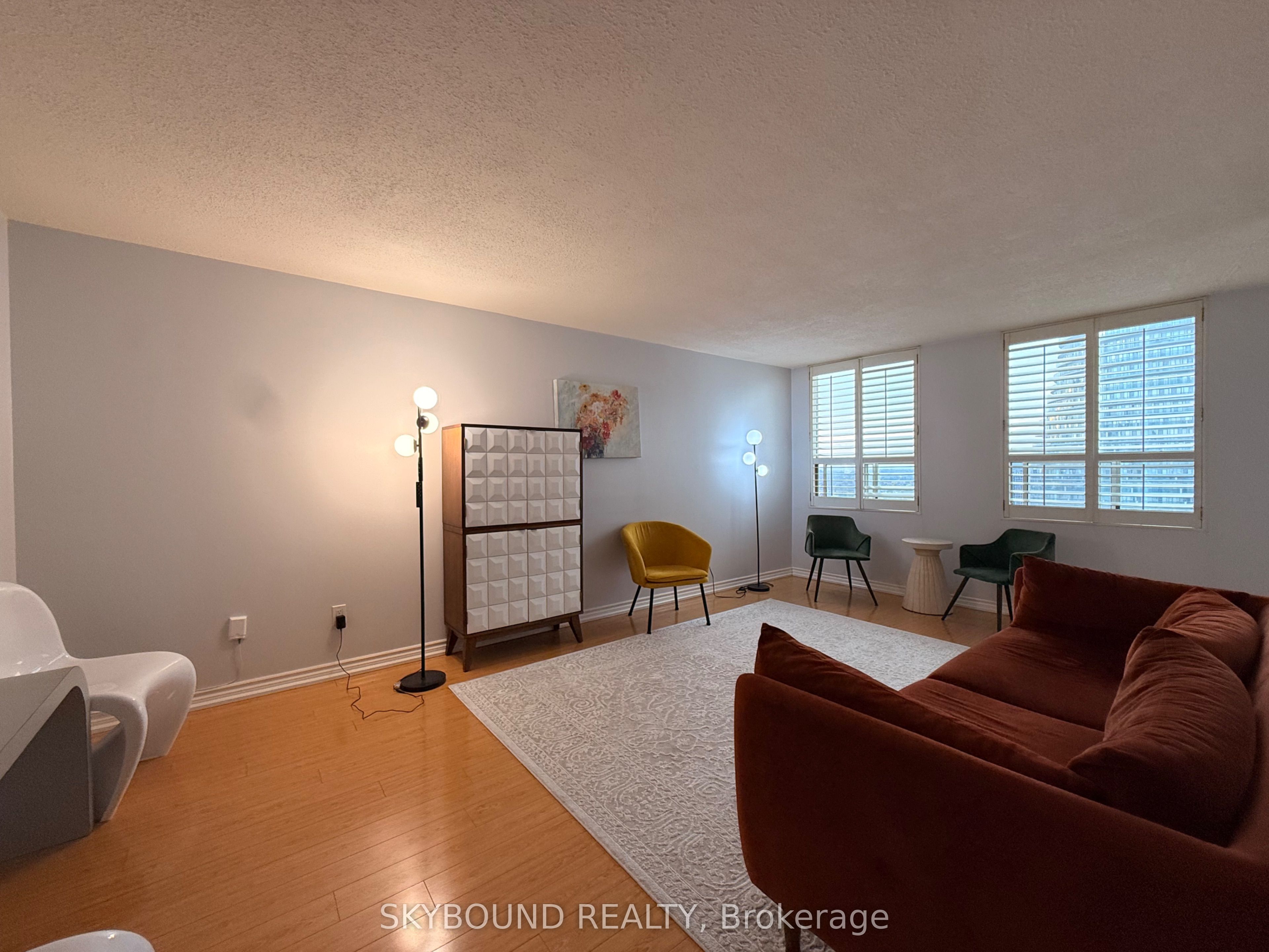 3650 Kaneff Crescent 3106 Property Photo 6