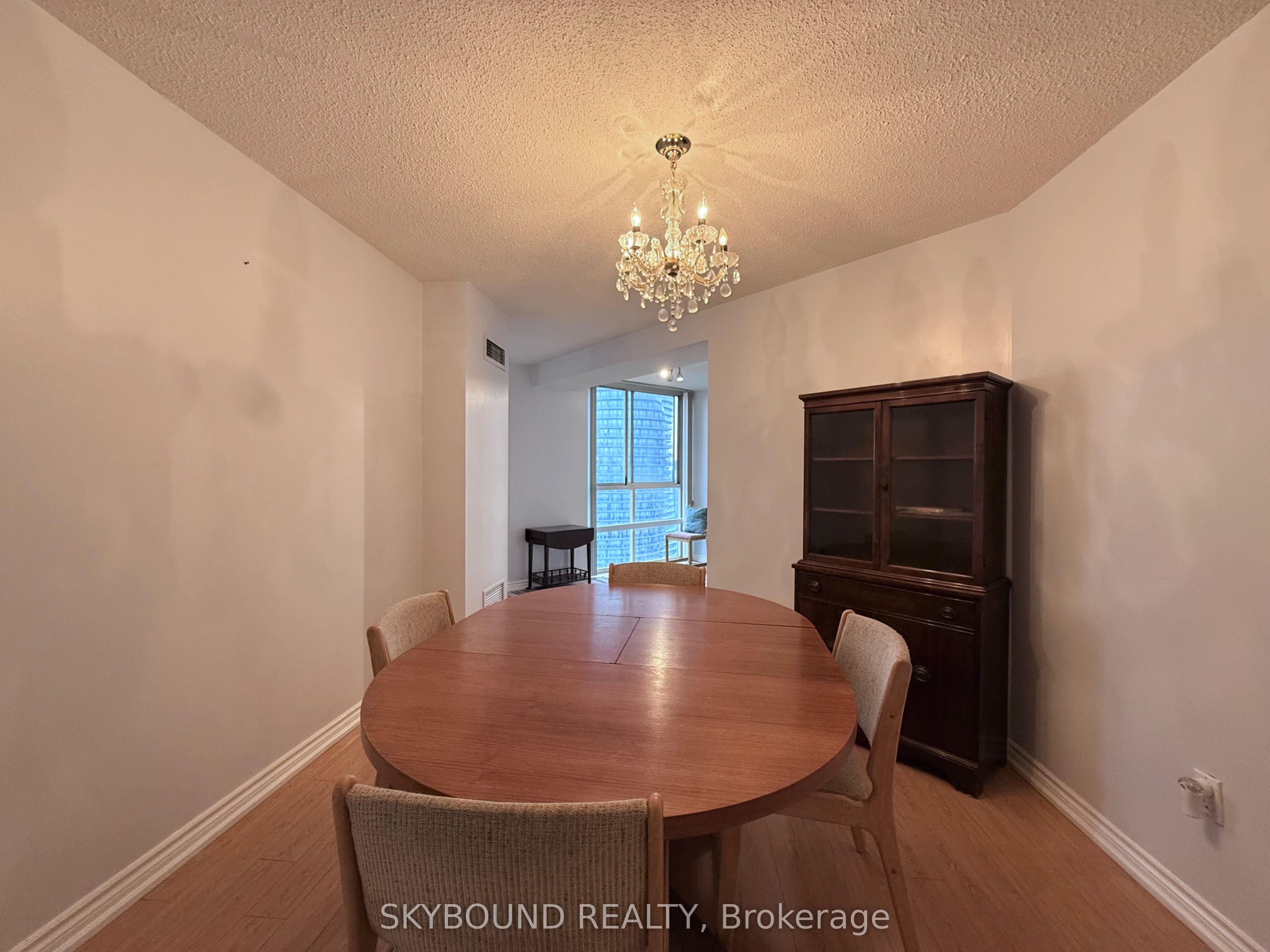 3650 Kaneff Crescent 3106 Property Photo 9