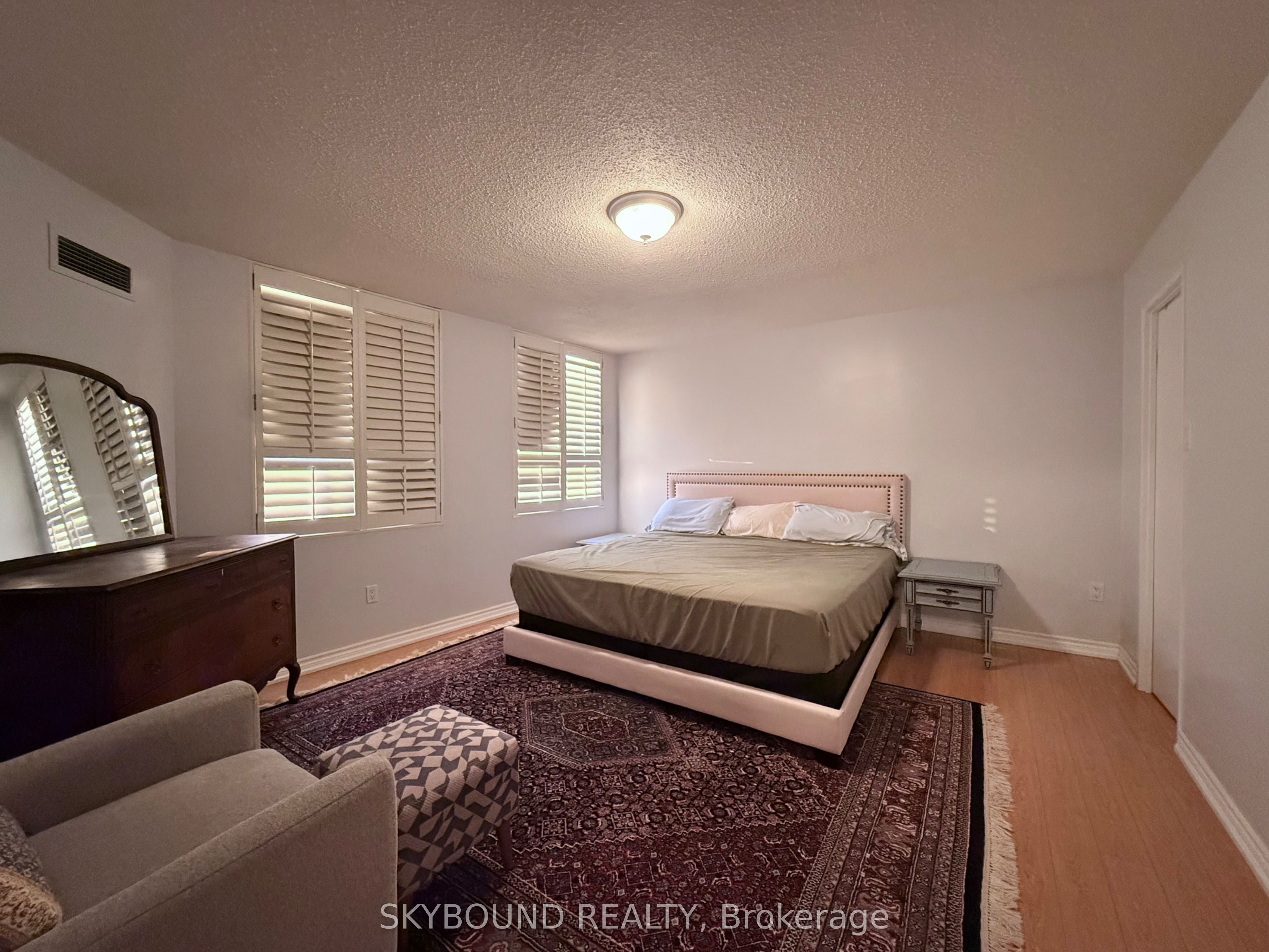 3650 Kaneff Crescent 3106 Property Photo 14