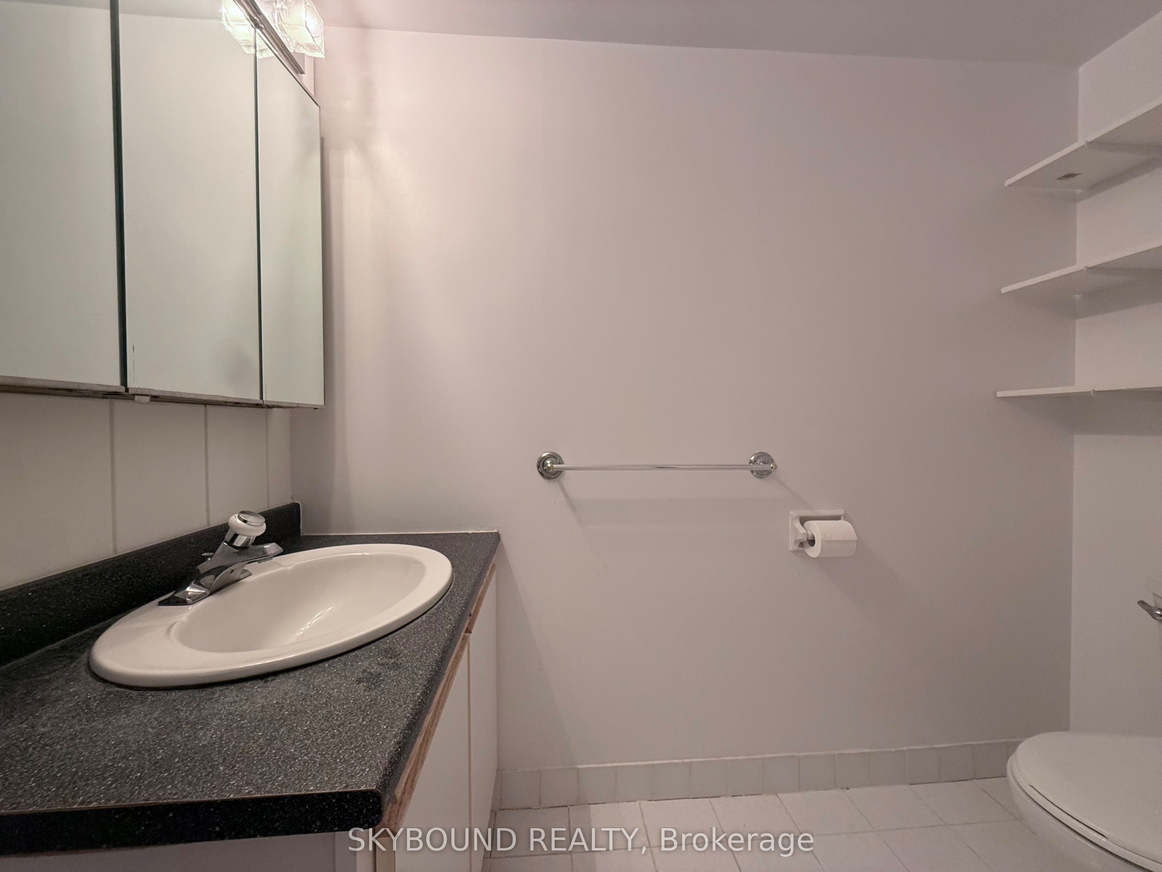 3650 Kaneff Crescent 3106 Property Photo 17