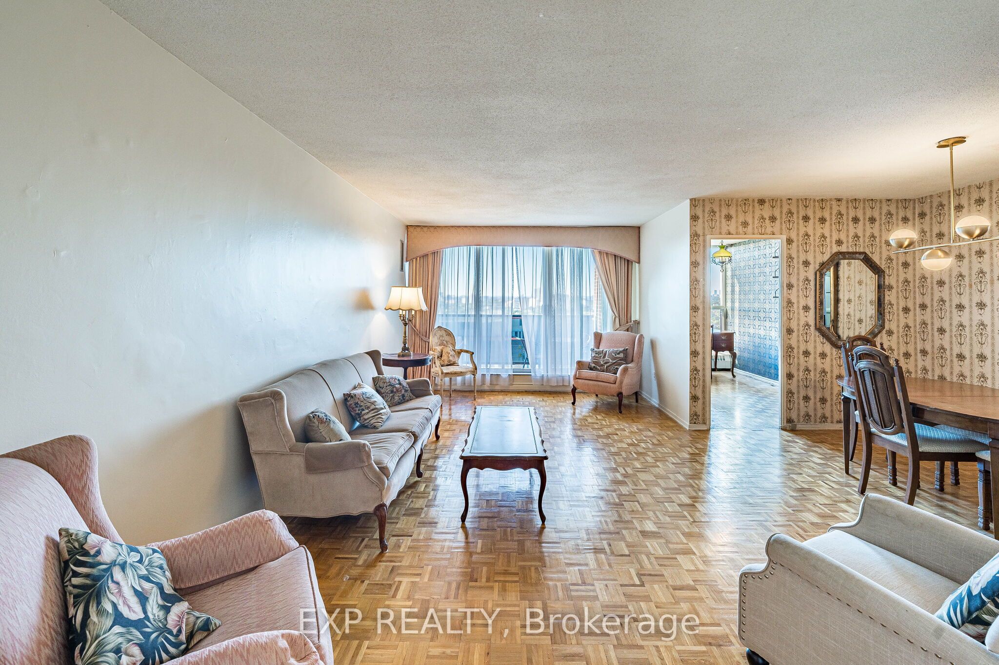 85 Emmett Avenue 2412 Property Photo 4